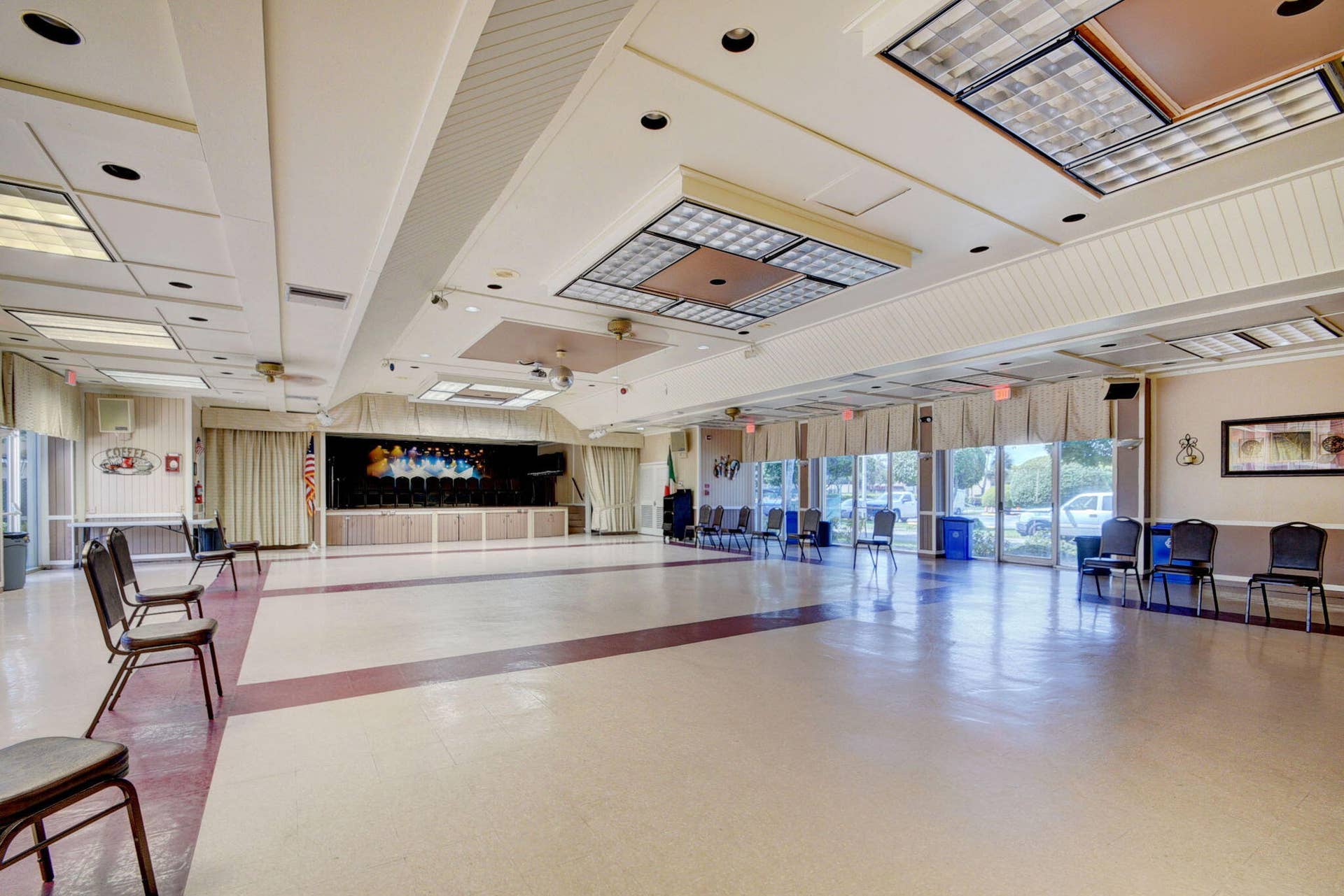 163 LAKE EVELYN Drive, West Palm Beach, FL 33411 Theater Room
