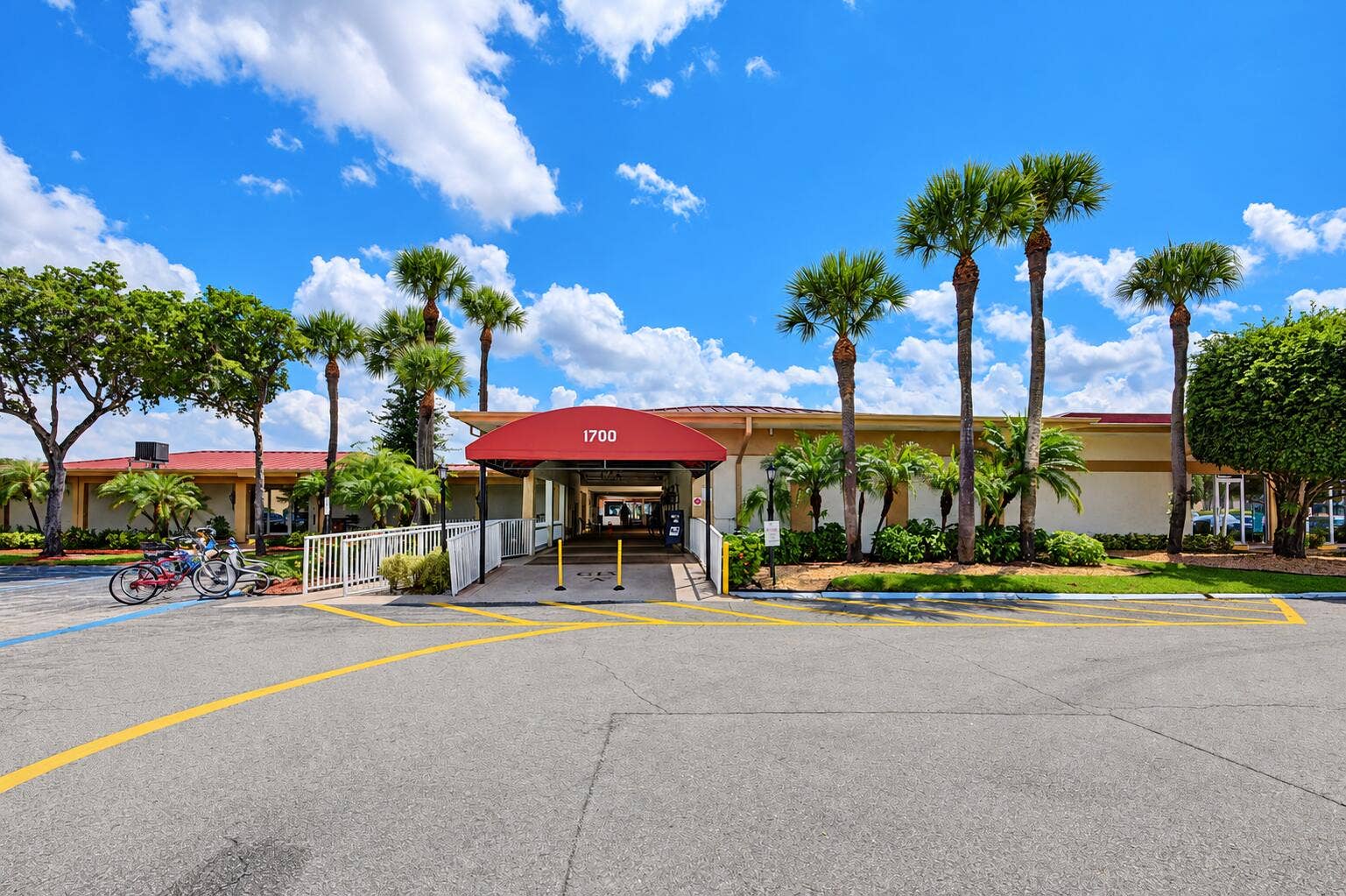 163 LAKE EVELYN Drive, West Palm Beach, FL 33411 Clubhouse