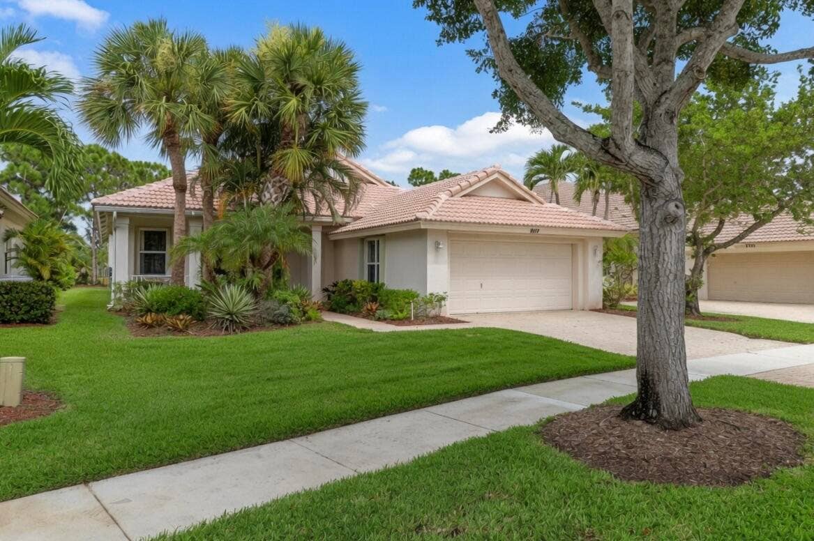 9110 Bay Harbour Circle, West Palm Beach, FL 33411 Front left
