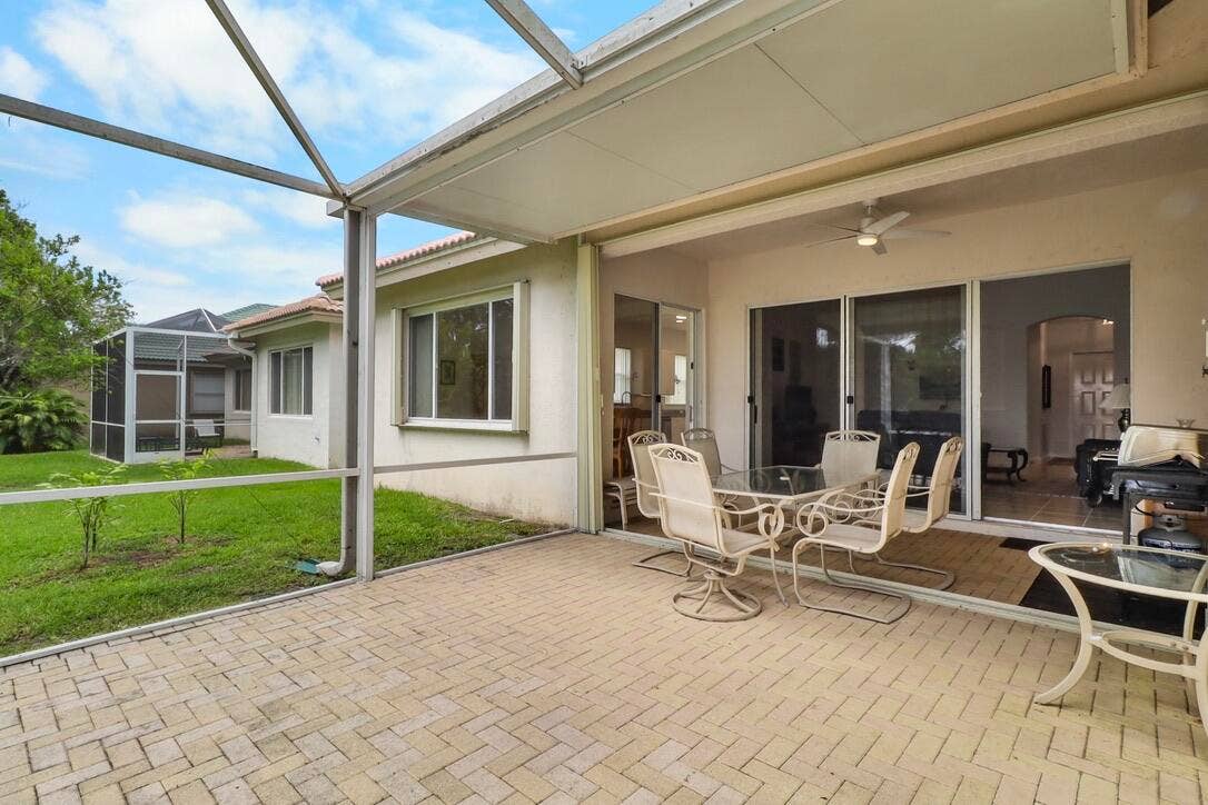 9110 Bay Harbour Circle, West Palm Beach, FL 33411 patio