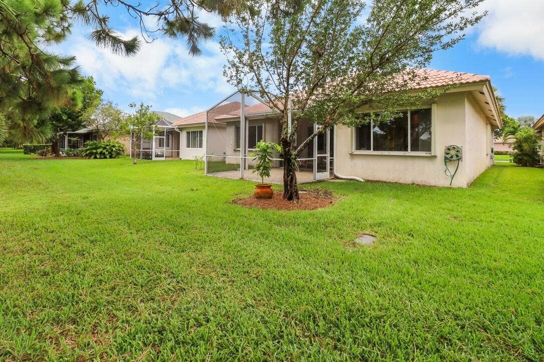 9110 Bay Harbour Circle, West Palm Beach, FL 33411 Backyard