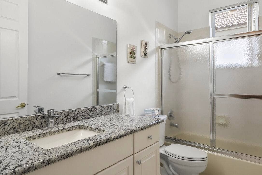 9110 Bay Harbour Circle, West Palm Beach, FL 33411 Guest Bathroom
