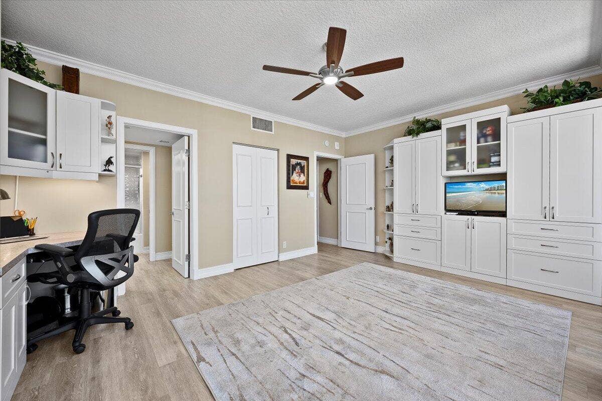 100 LAKESHORE Drive, #2156, North Palm Beach, FL 33408 20-LUX_1764.jpg1