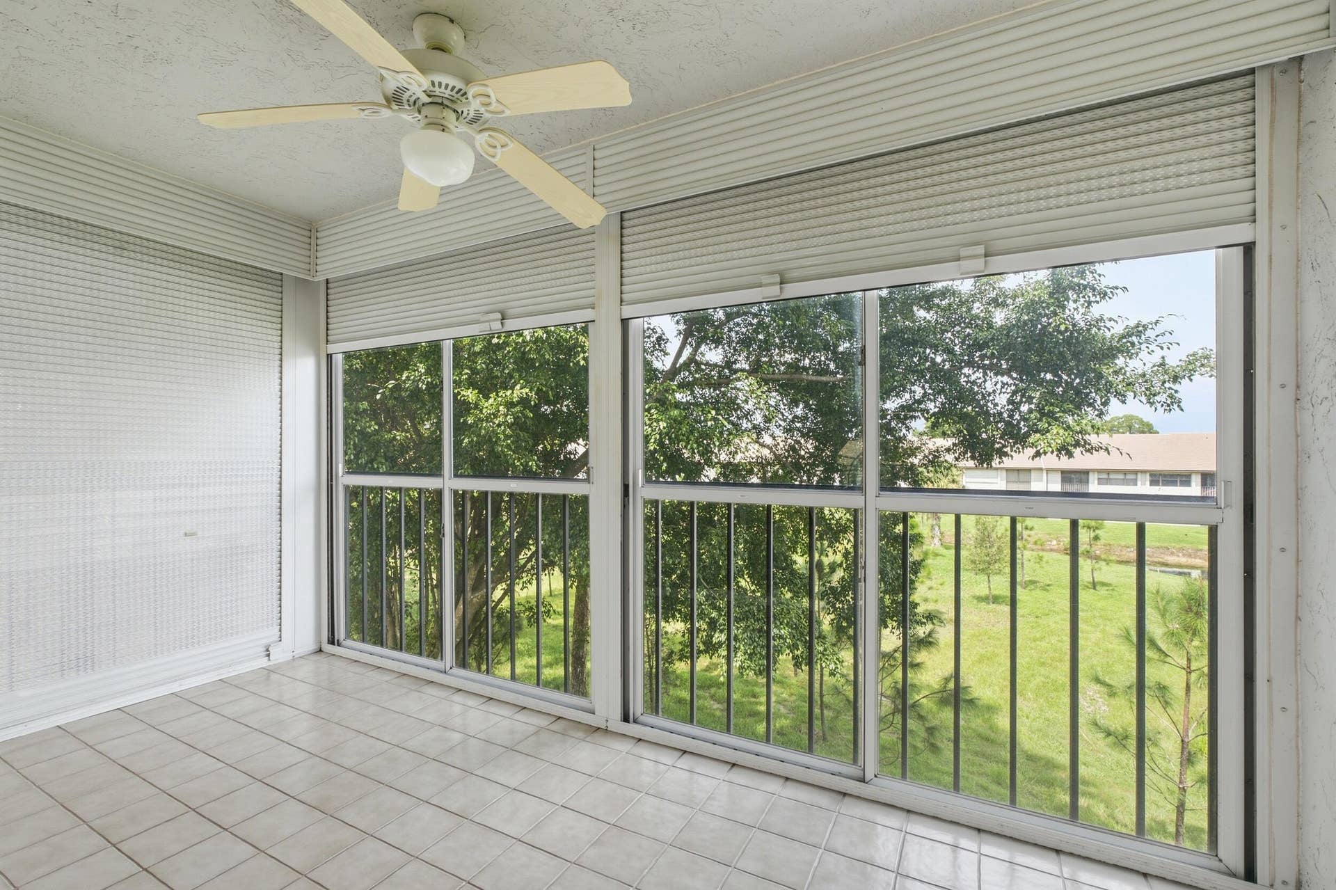 4725 LUCERNE LAKES Boulevard E, #301, Lake Worth, FL 33467 23_smg04554