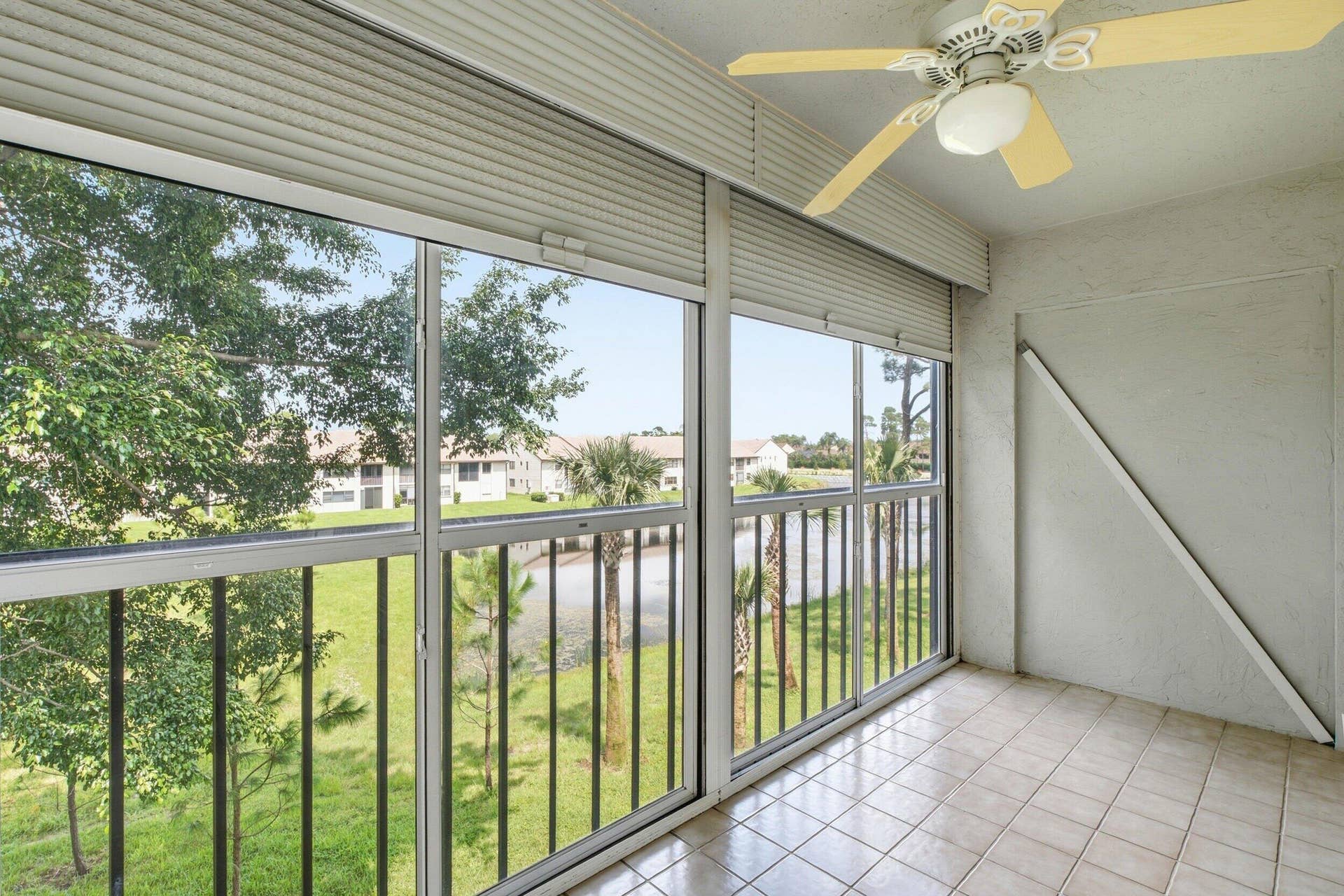4725 LUCERNE LAKES Boulevard E, #301, Lake Worth, FL 33467 24_smg04559