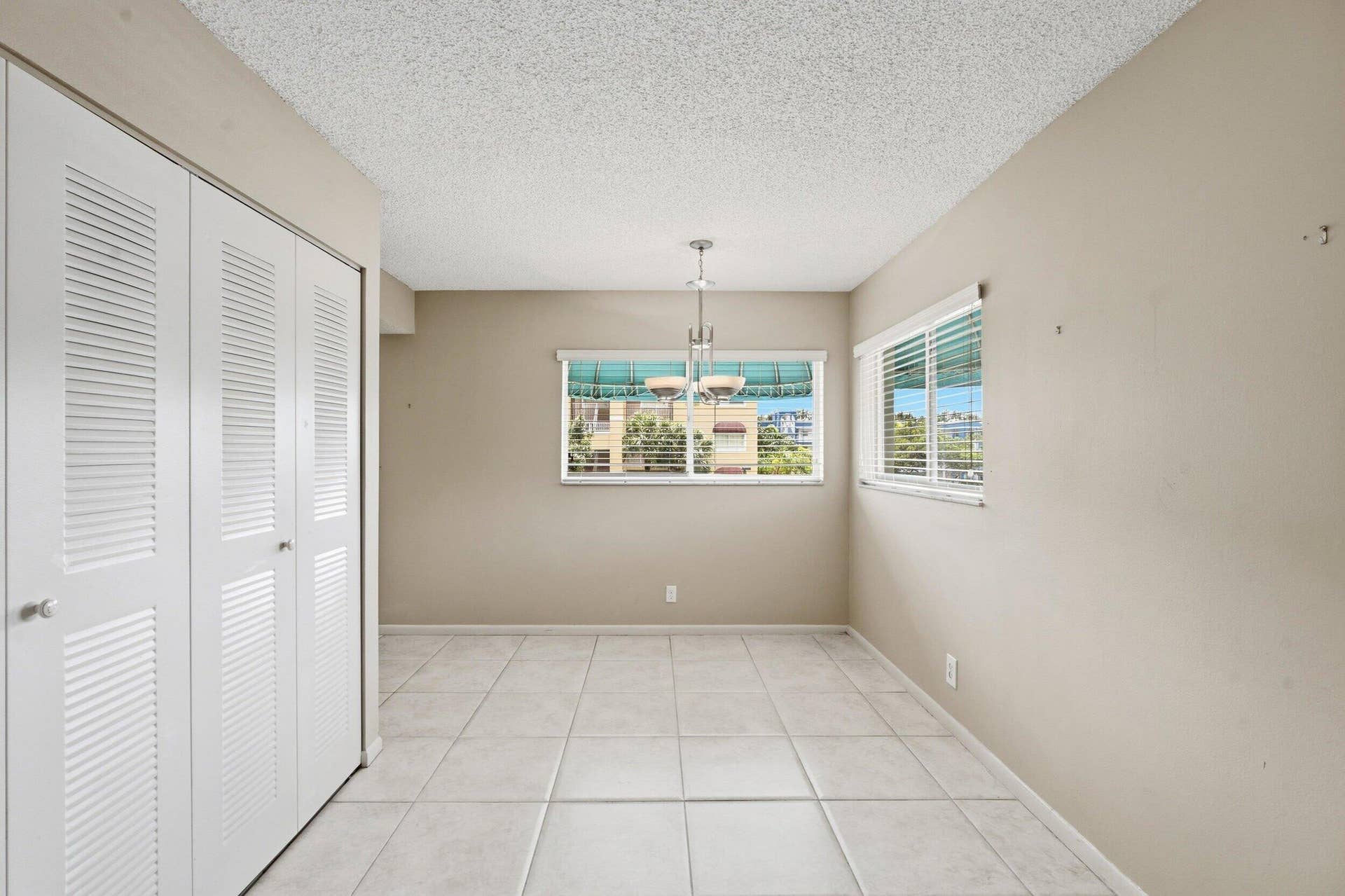 4725 LUCERNE LAKES Boulevard E, #301, Lake Worth, FL 33467 15_smg04459