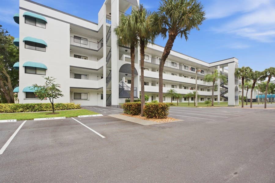 Property photo for 4725 LUCERNE LAKES Boulevard E, #301, Lake Worth, FL