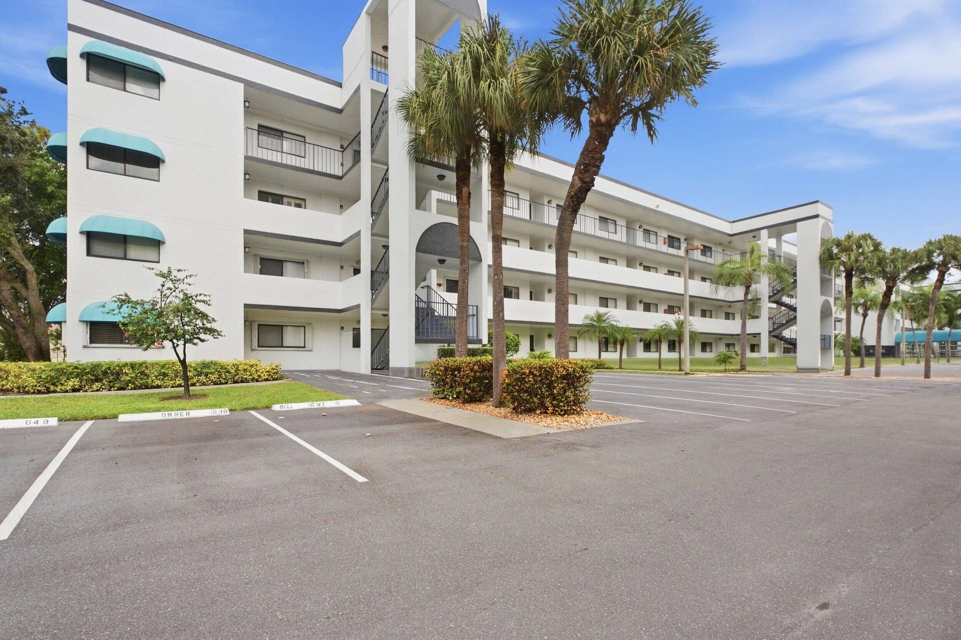 4725 LUCERNE LAKES Boulevard E, #301, Lake Worth, FL 33467 1_smg04439