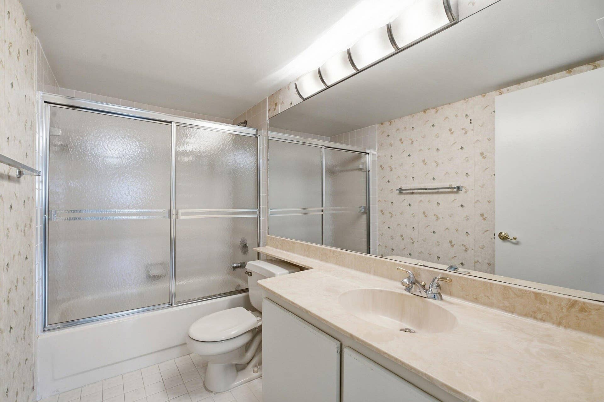 4725 LUCERNE LAKES Boulevard E, #301, Lake Worth, FL 33467 18_smg04509