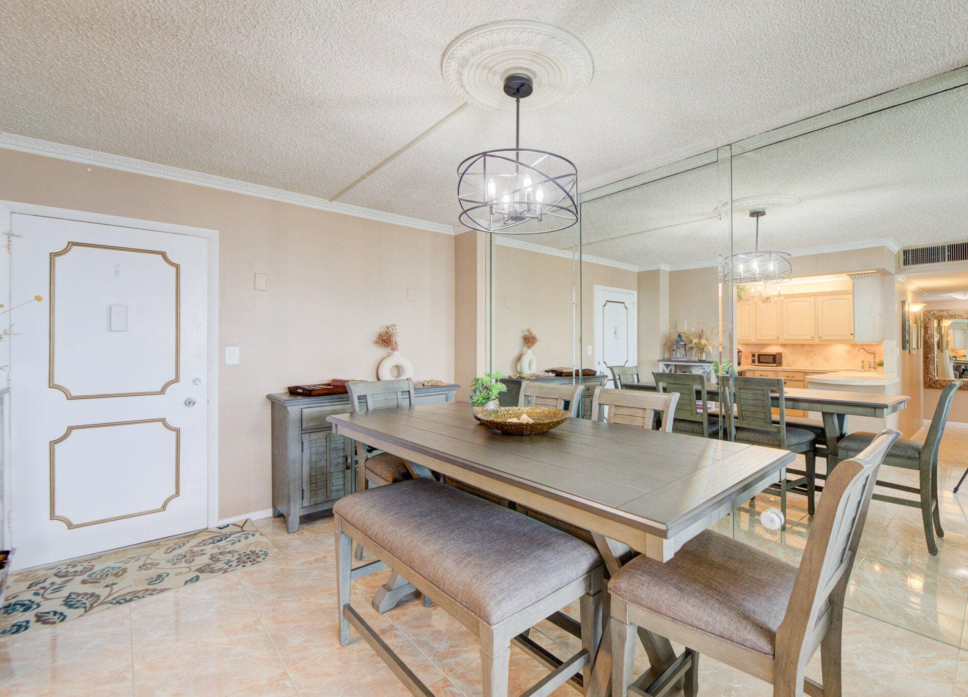 JH 1404 dining table