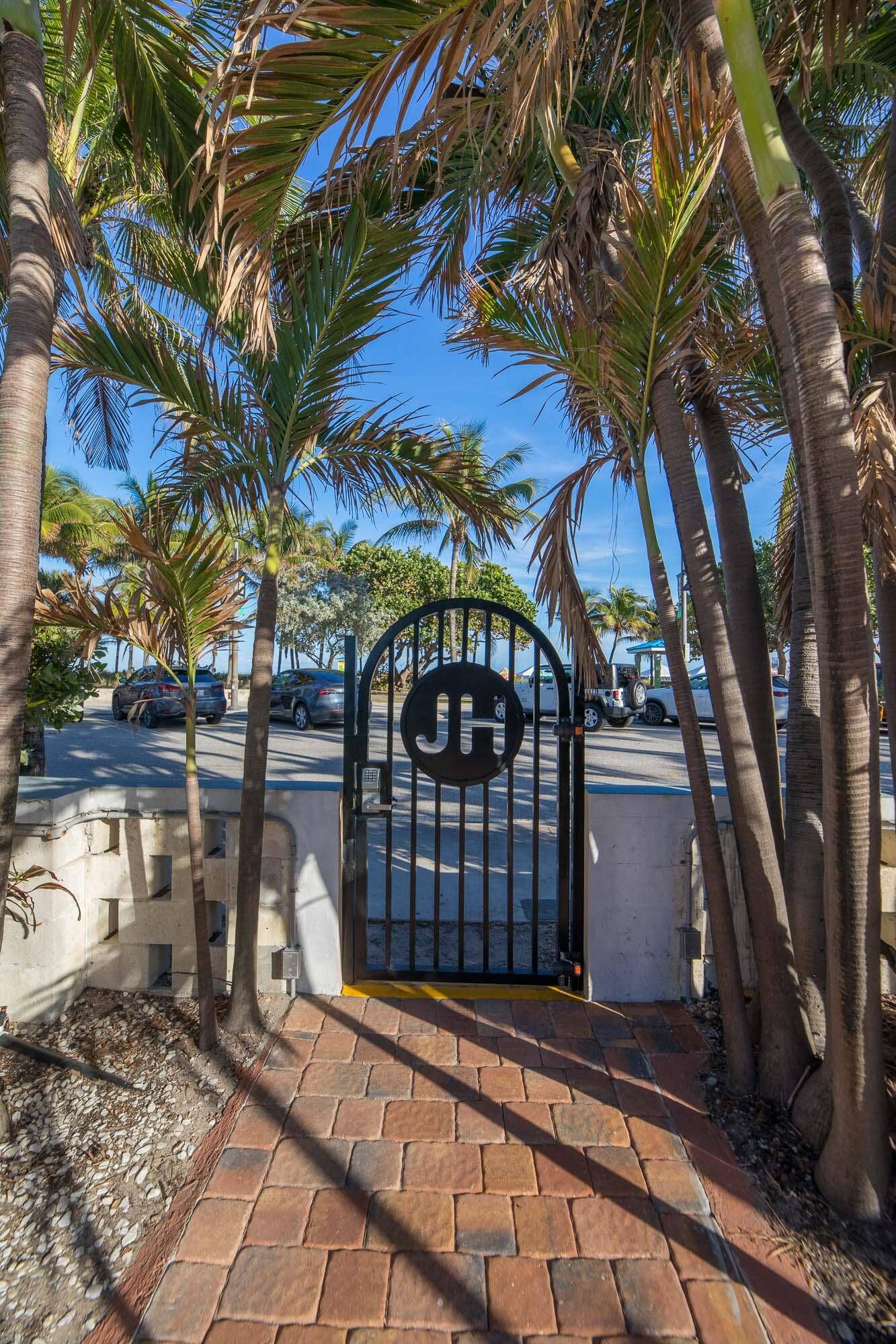 Jamaica House beach gate