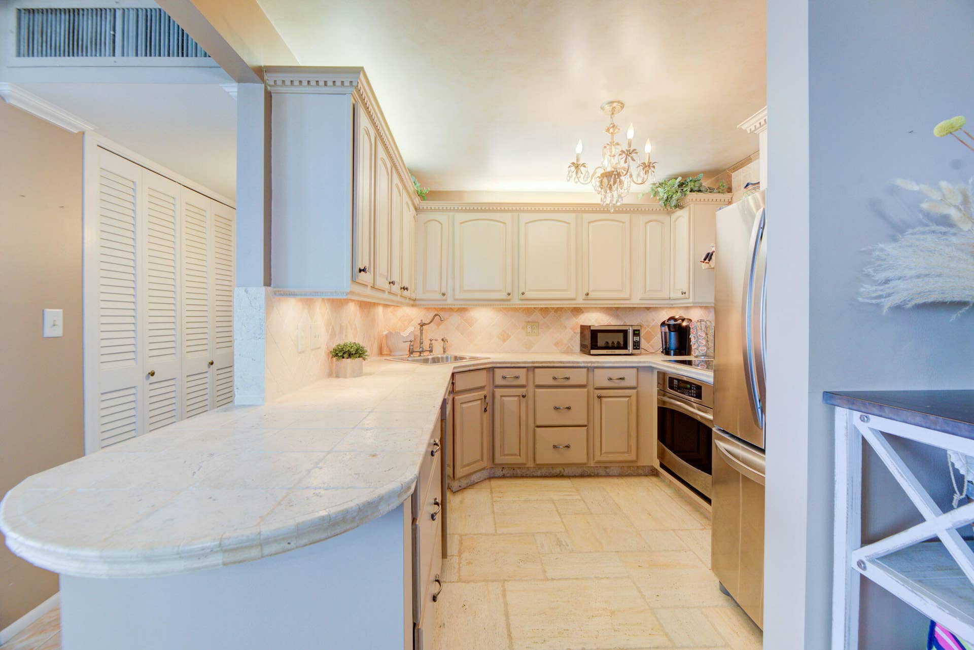 JH 1404 kitchen 2