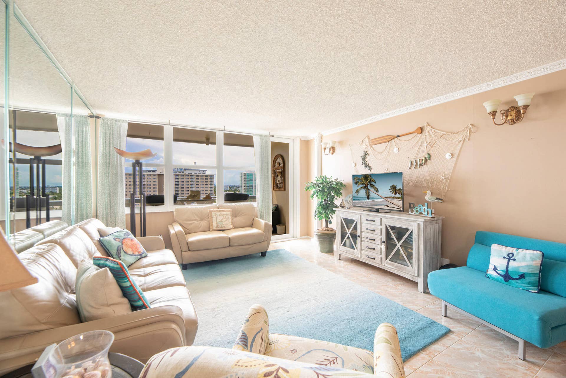 JH 1404 living room 3