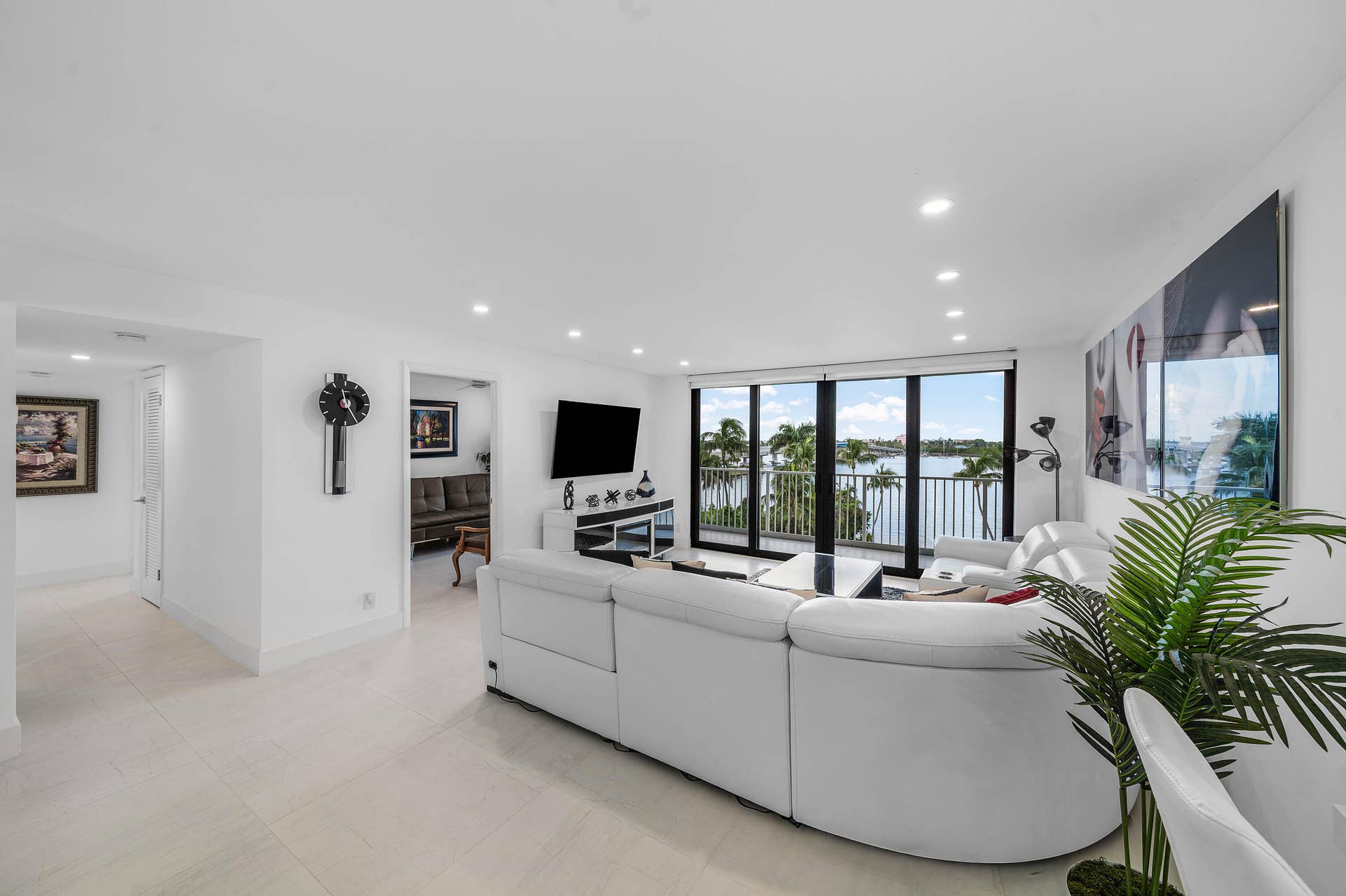 2860 S Ocean Boulevard, #Unit 512, Palm Beach, FL 33480 016-2860SouthOceanBoulevard-512-PalmBeac