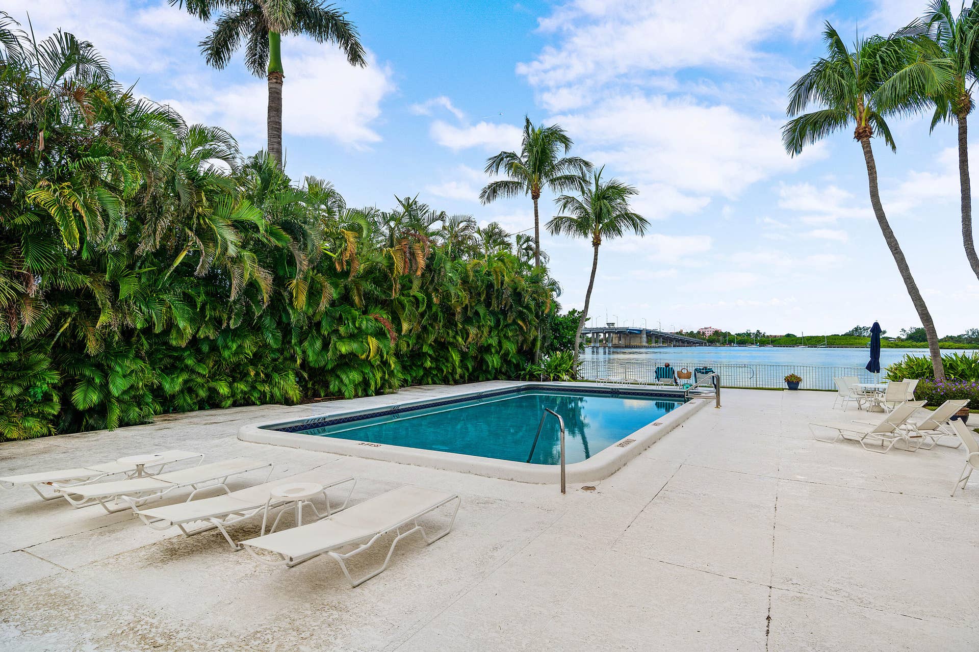 2860 S Ocean Boulevard, #Unit 512, Palm Beach, FL 33480 039-2860SouthOceanBoulevard-512-PalmBeac