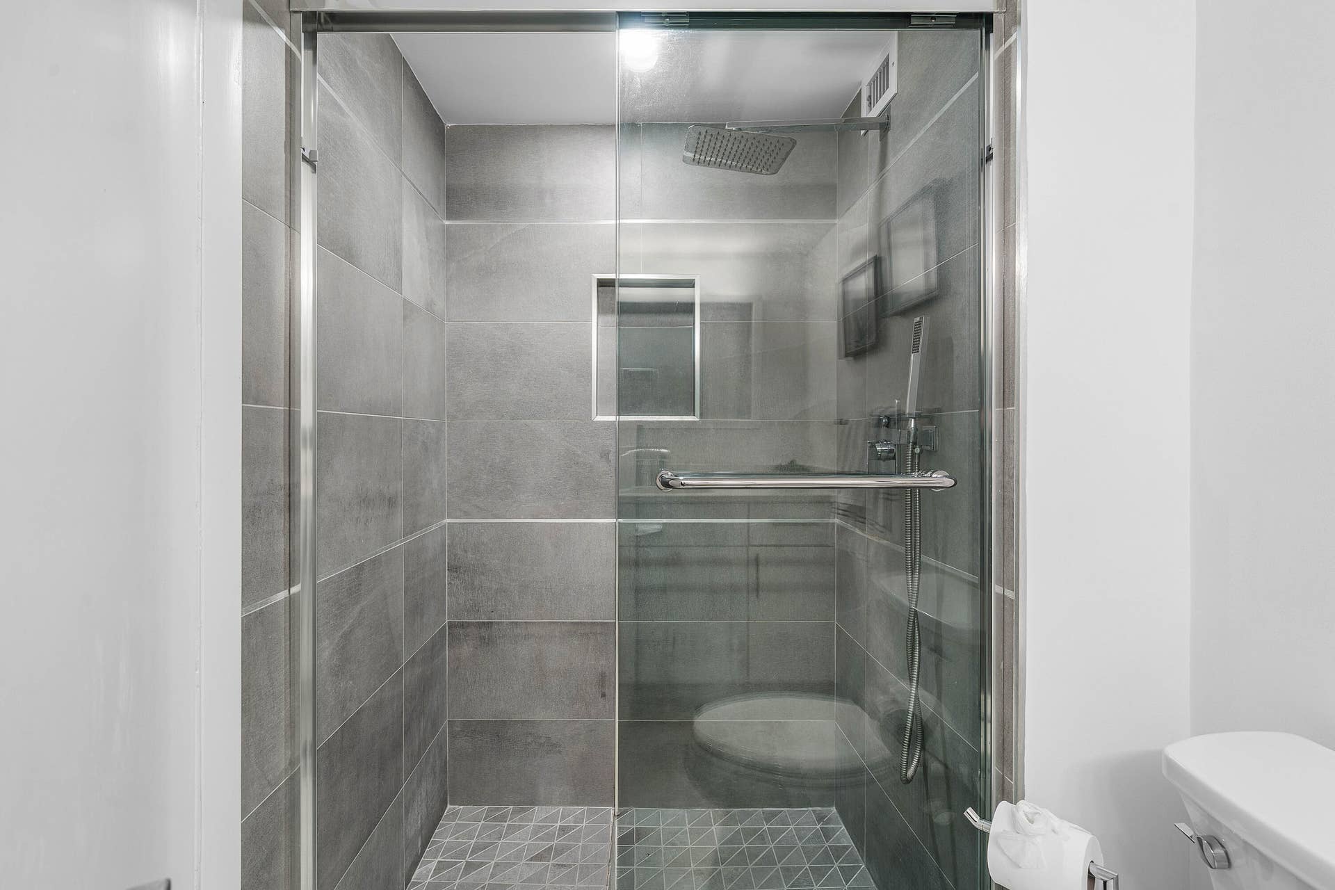 2860 S Ocean Boulevard, #Unit 512, Palm Beach, FL 33480 022-2860SouthOceanBoulevard-512-PalmBeac