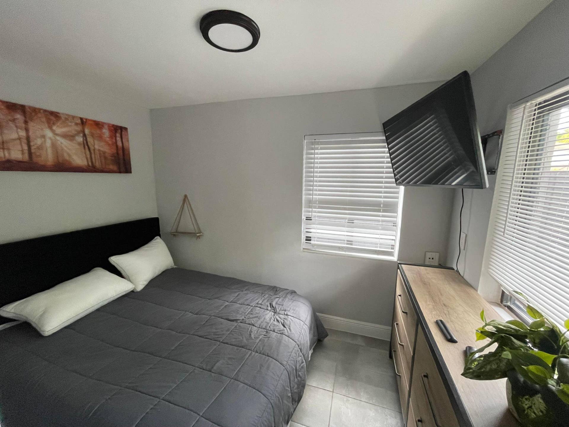 824 NE 4TH Street, #1, Fort Lauderdale, FL 33301 IMG_3570