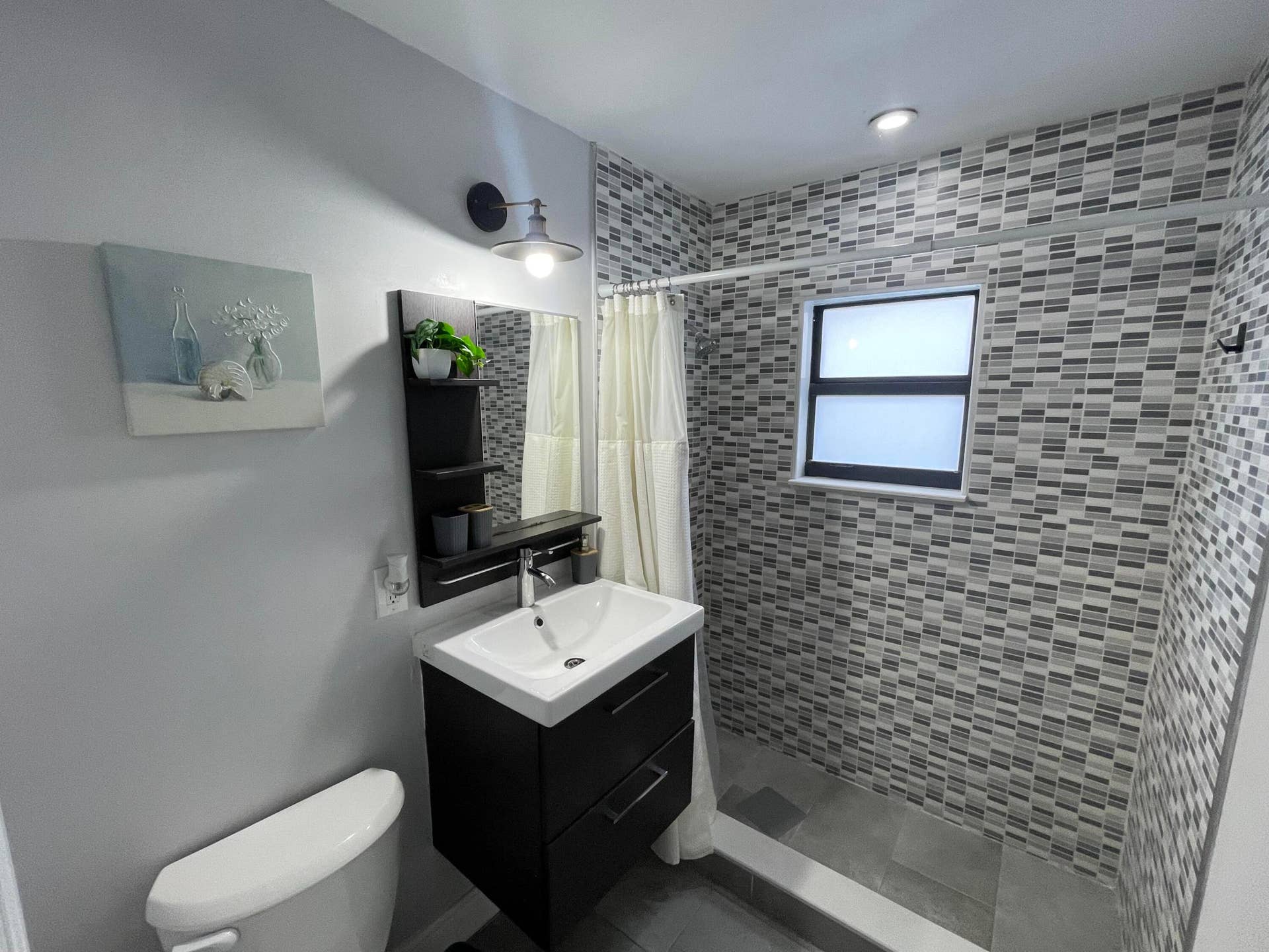 824 NE 4TH Street, #1, Fort Lauderdale, FL 33301 IMG_3576