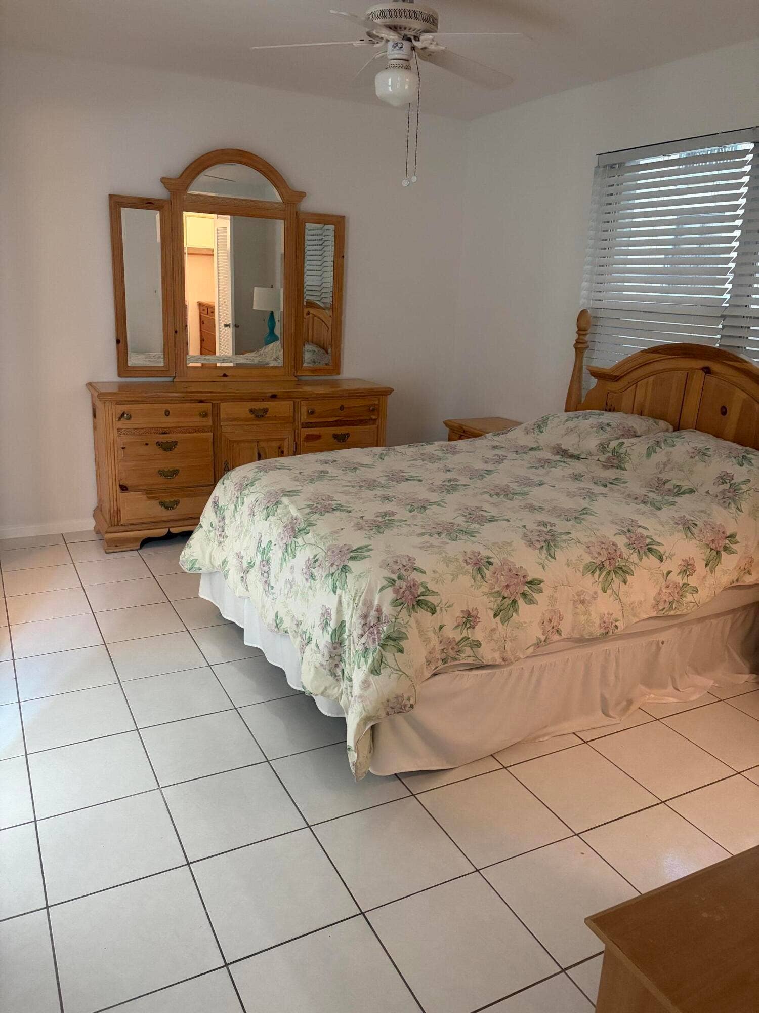 2400 NE 33rd Avenue, #202, Fort Lauderdale, FL 33305 IMG_8875