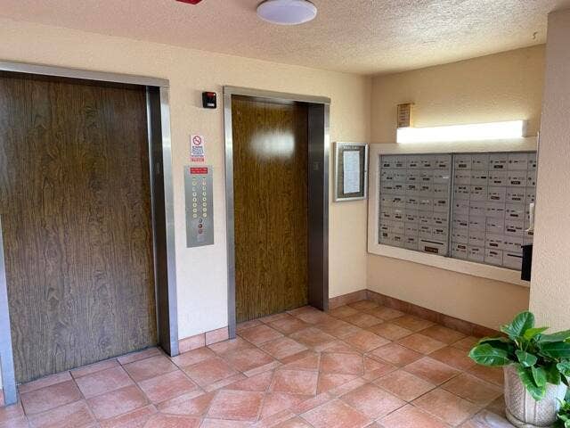 7076 Huntington Lane, #805, Delray Beach, Delray Beach, FL 33446 IMG-5061