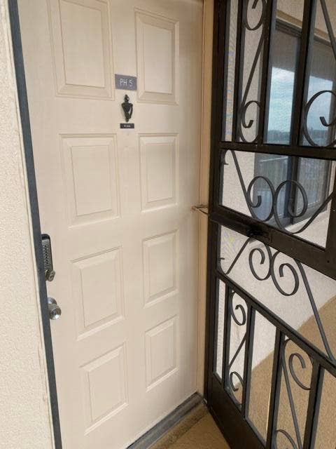 7076 Huntington Lane, #805, Delray Beach, Delray Beach, FL 33446 IMG-5065
