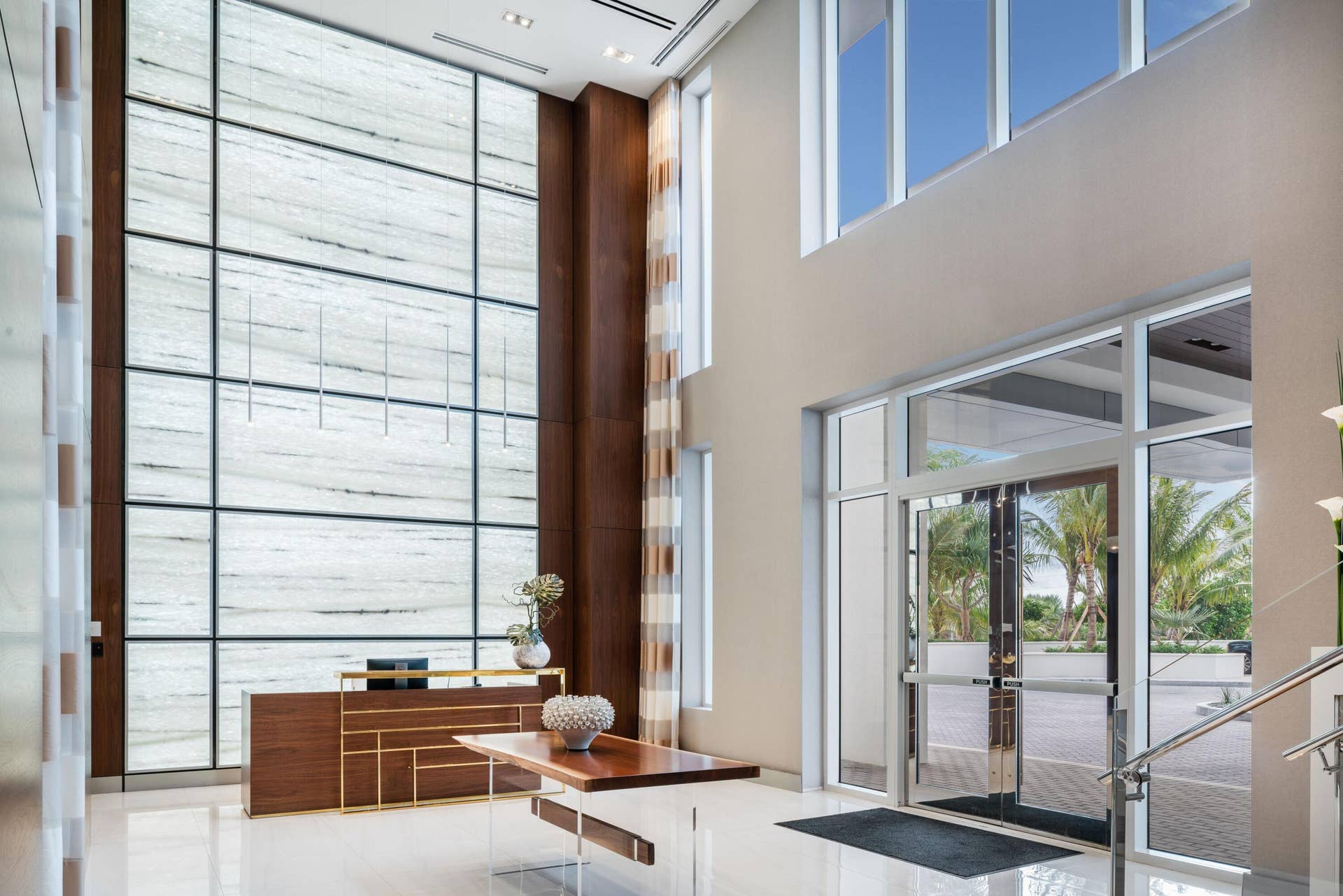VB Lobby 3