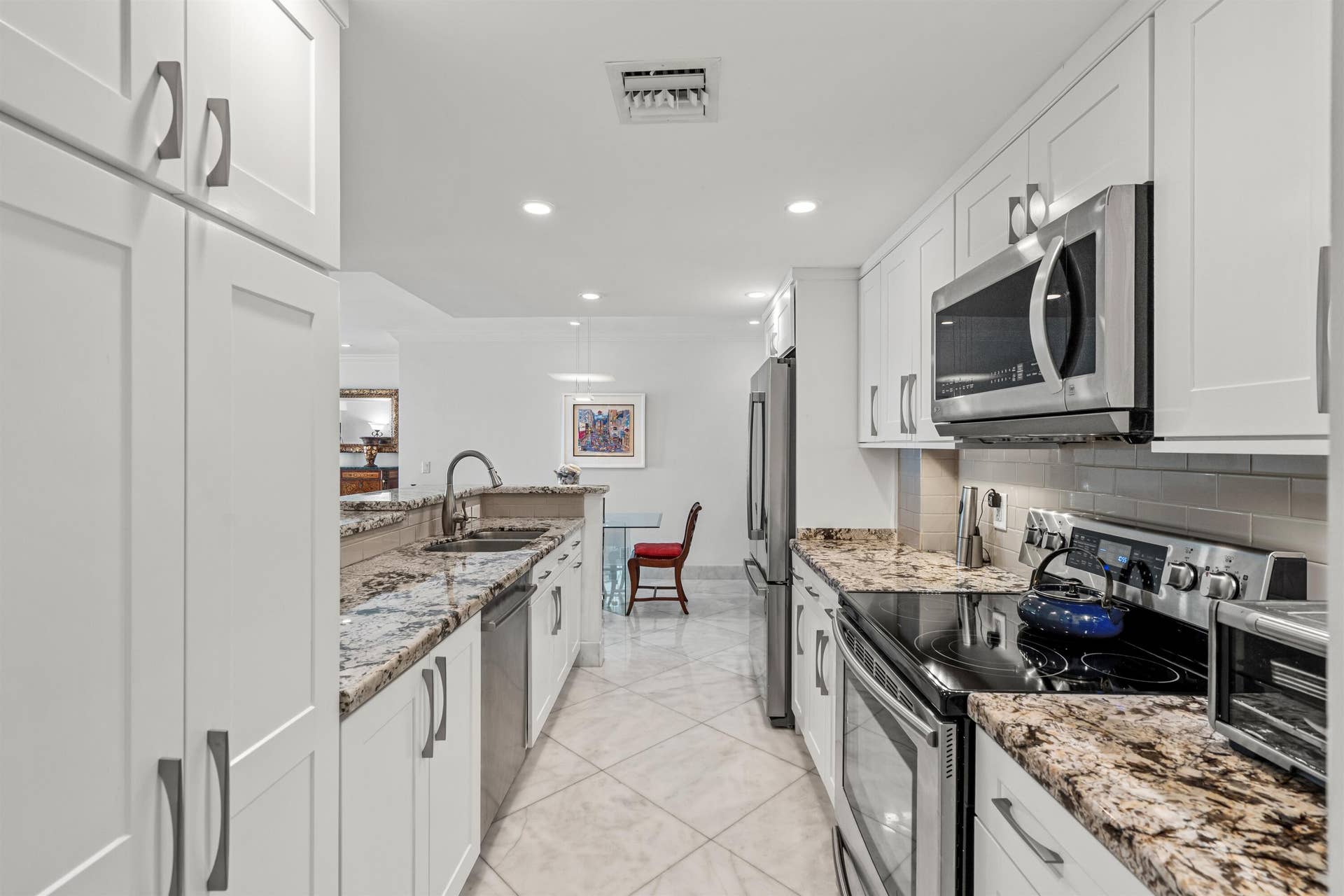 KITCHEN_2_STRAIGHT_2_DT
