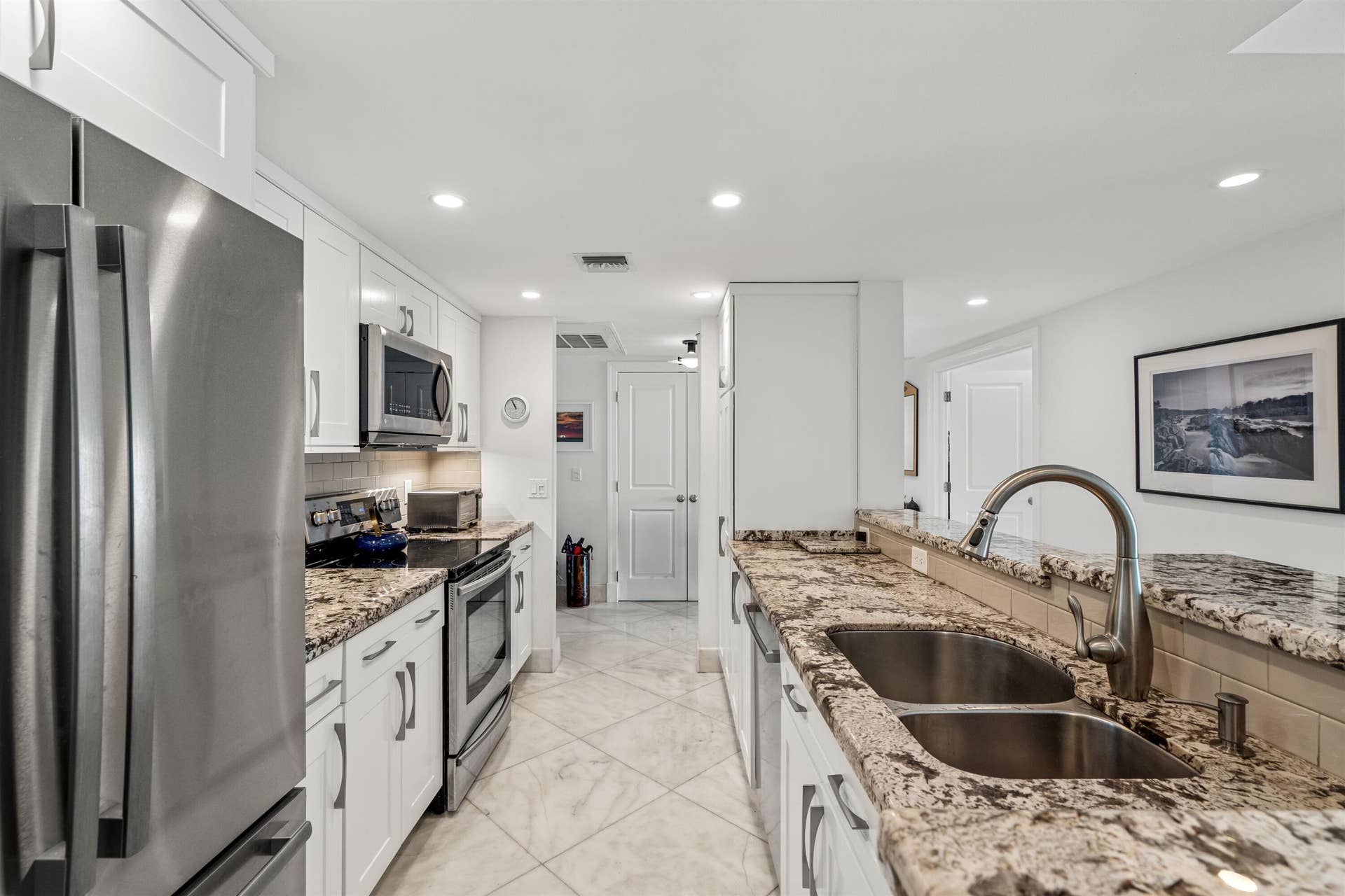 KITCHEN_2_STRAIGHT_DT