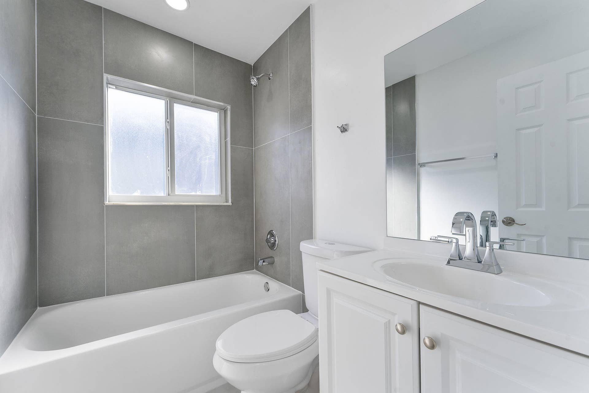 240 NW 5th Street, Deerfield Beach, FL 33441 22-web-or-mls-DSC04225