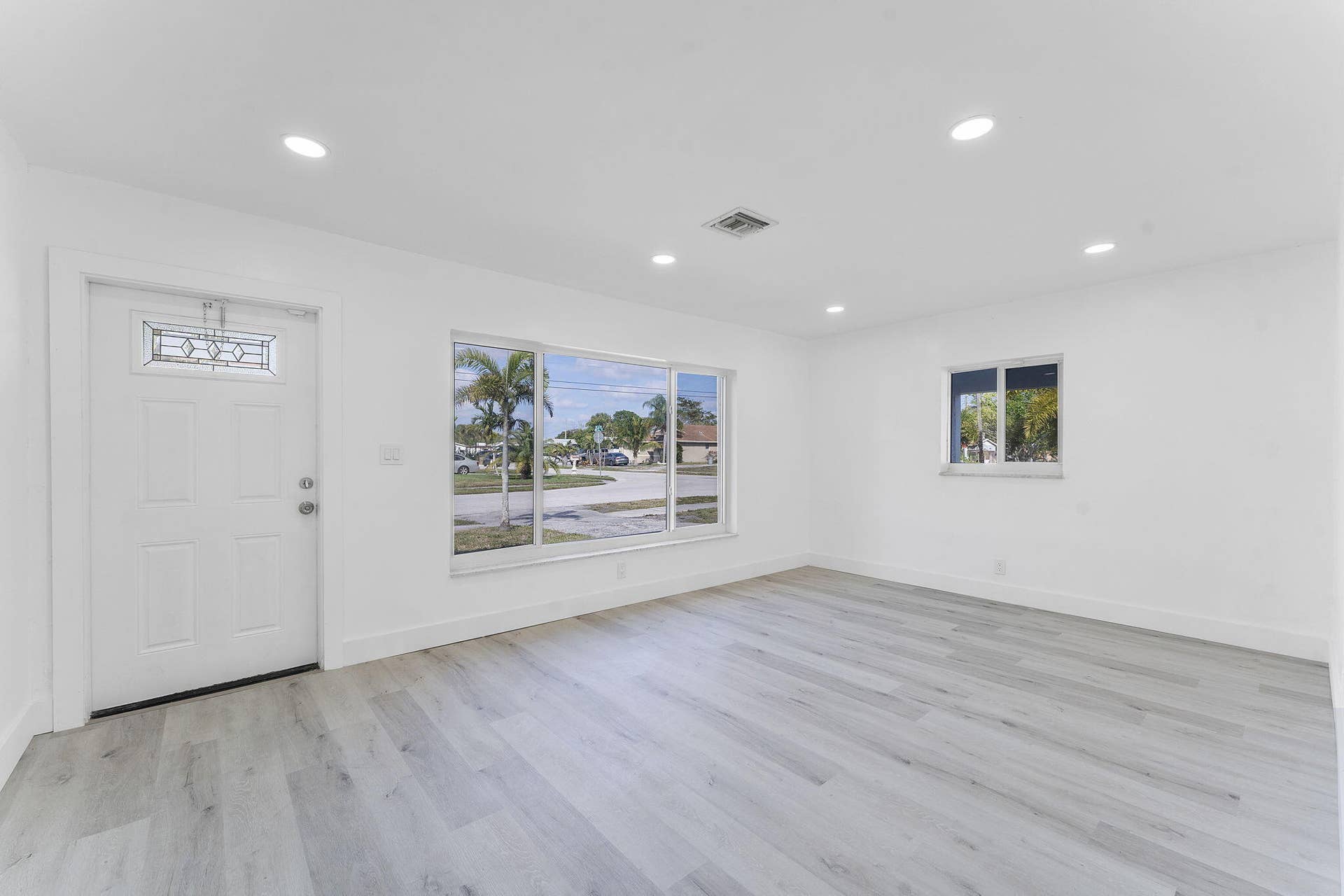 240 NW 5th Street, Deerfield Beach, FL 33441 6-web-or-mls-DSC04140