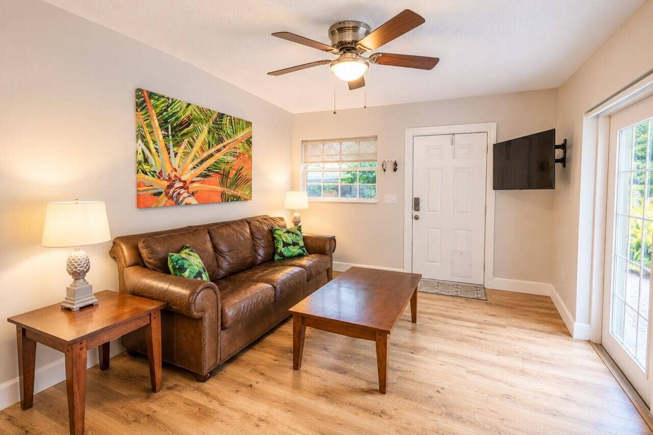 2120-2130 NE Flamingo Terrace, Jensen Beach, FL 34957 image 13 Shelby Overton