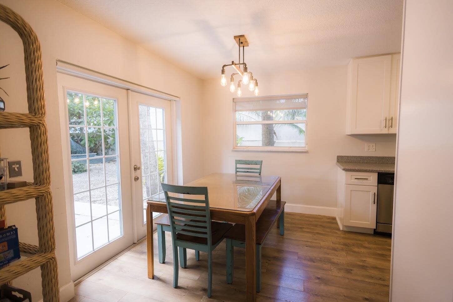2120-2130 NE Flamingo Terrace, Jensen Beach, FL 34957 image 15 Shelby Overton
