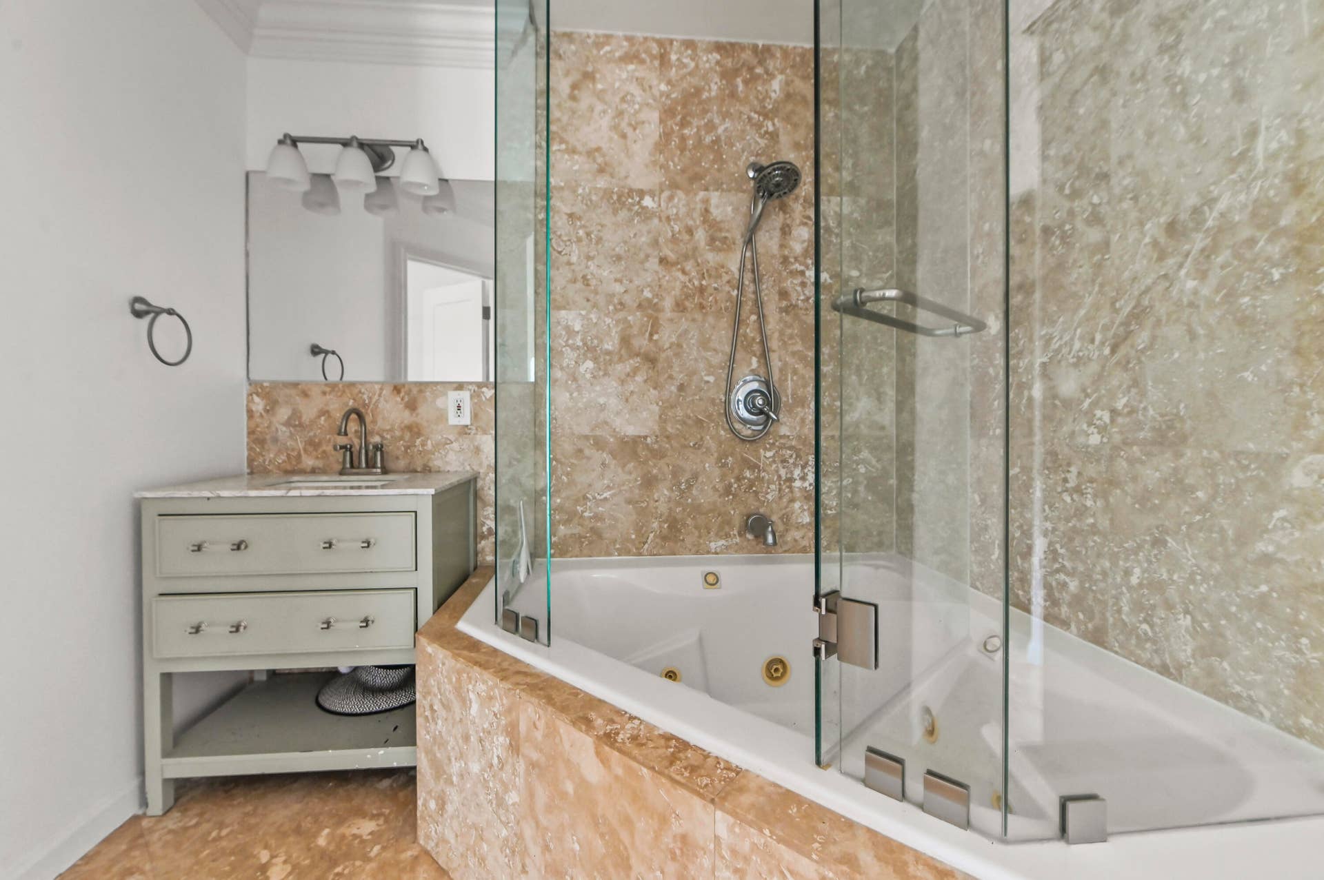 284 Lytton Court, West Palm Beach, FL 33405 22 Bathroom 02