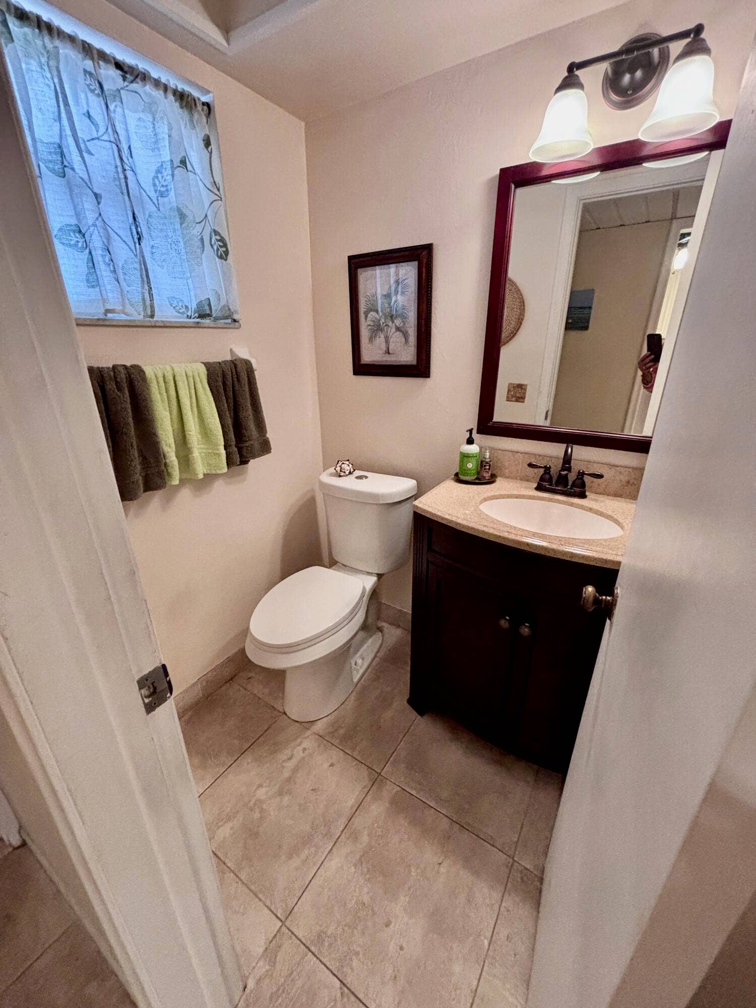 400 NE 20TH Street, #B208, Boca Raton, FL 33431 bathroom
