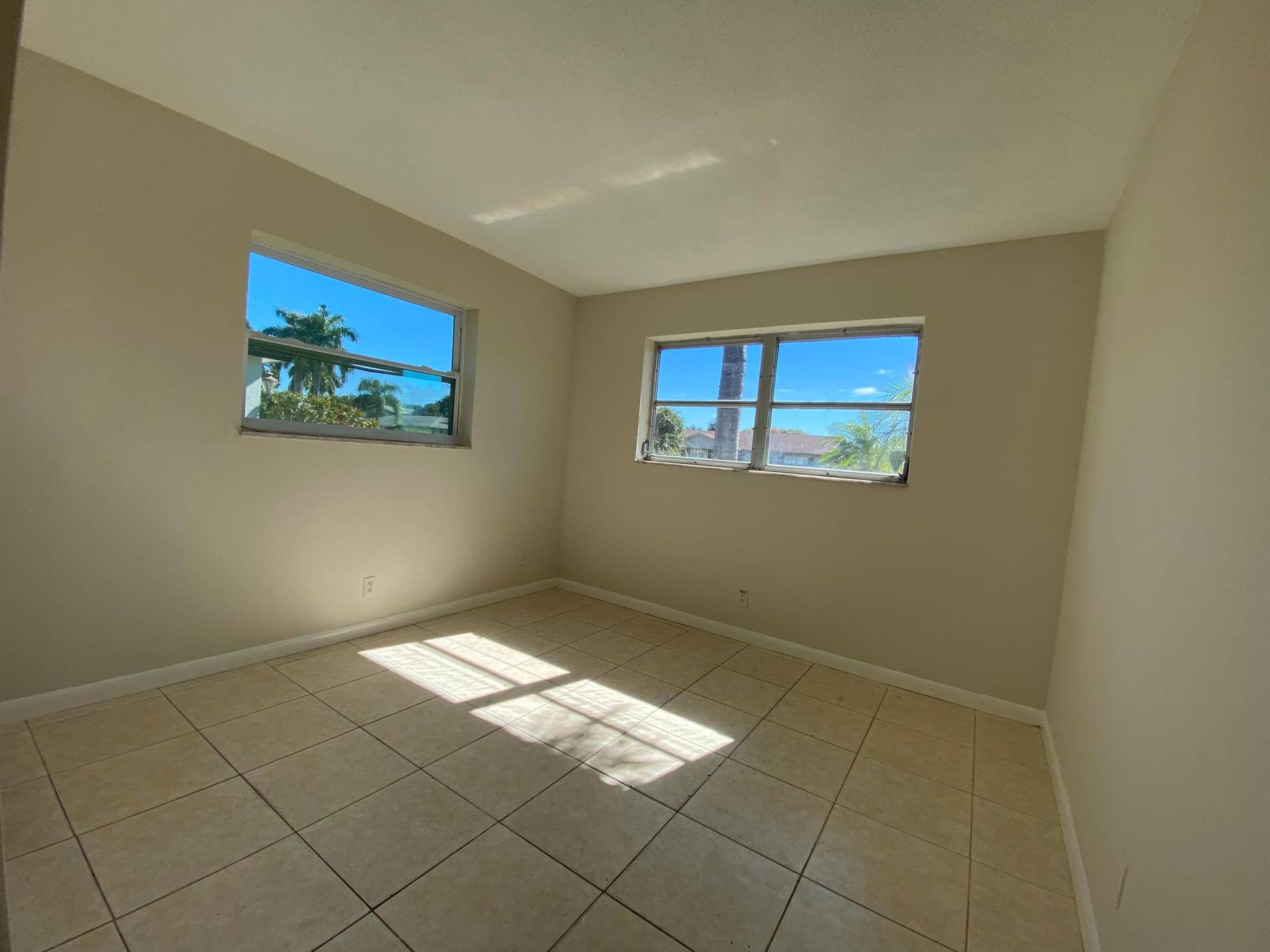 2987 Dolphin Drive, Delray Beach, FL 33445 IMG_2548