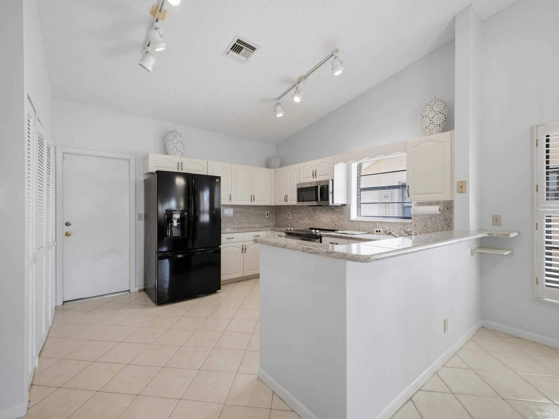 19_Kitchen