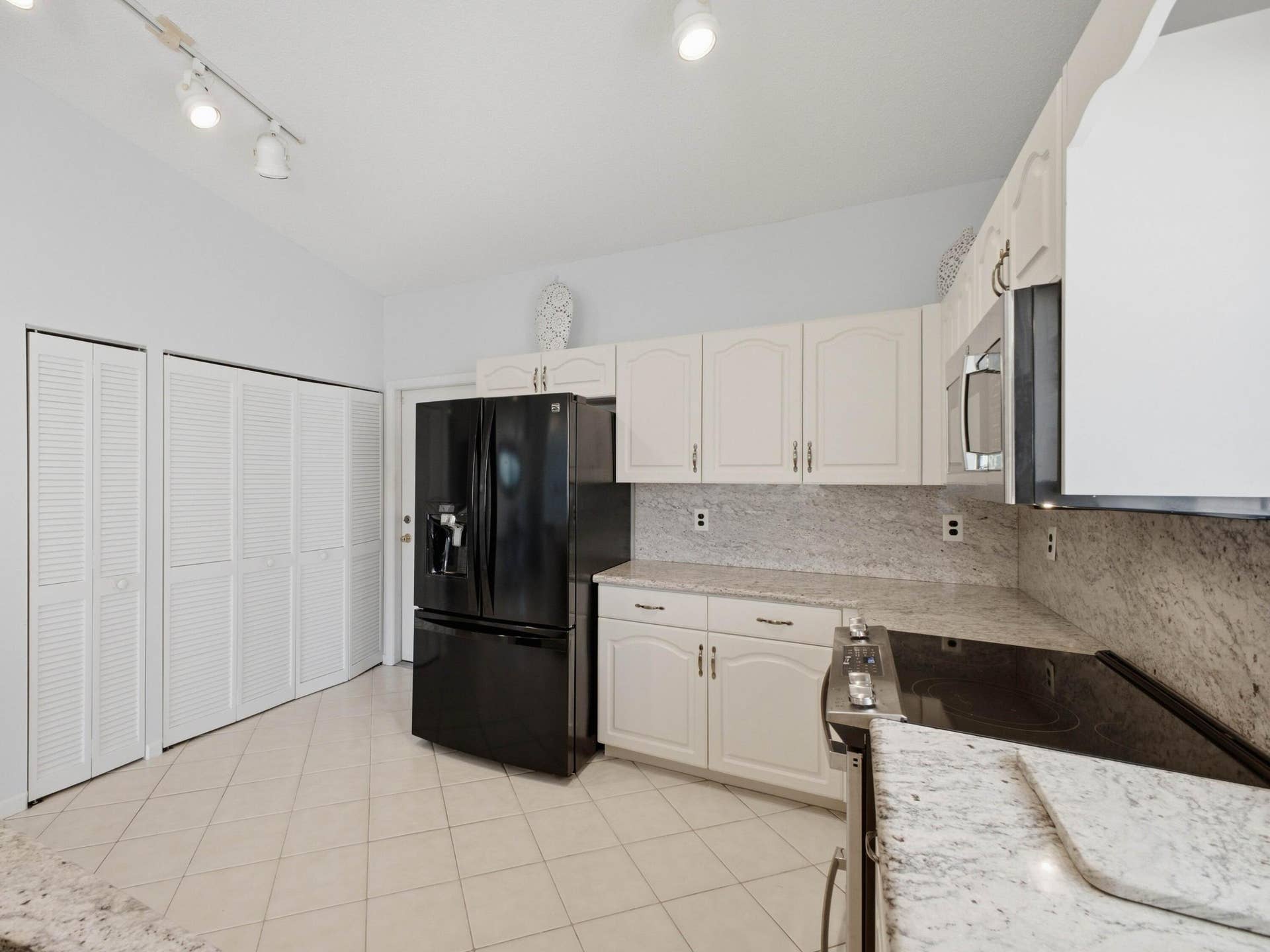 17_Kitchen
