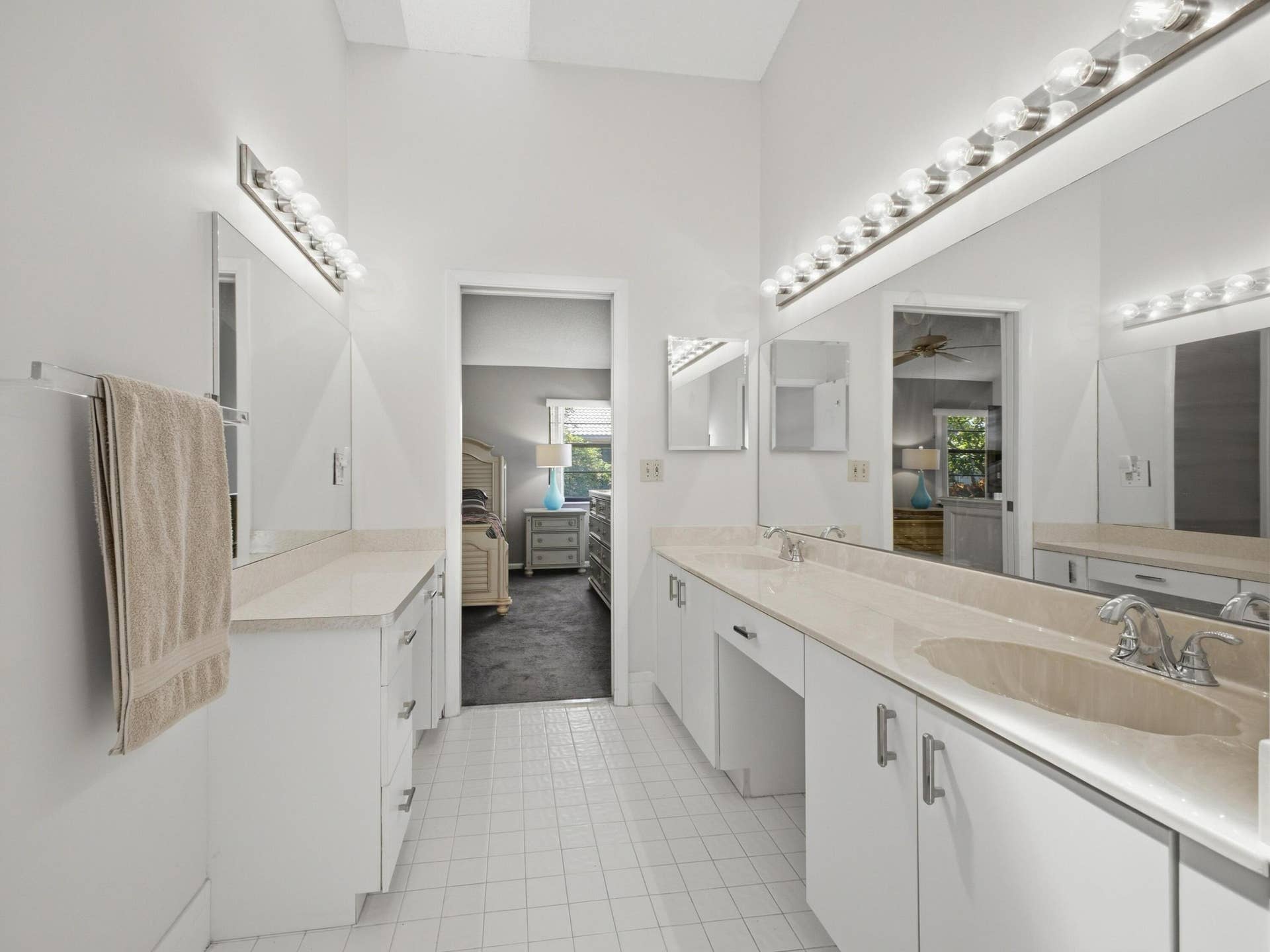26_Primary_Bathroom