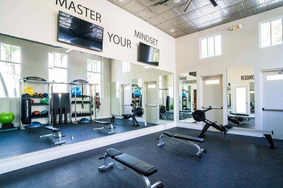 960 Millbrae Court, #4, West Palm Beach, FL 33401 yoga room