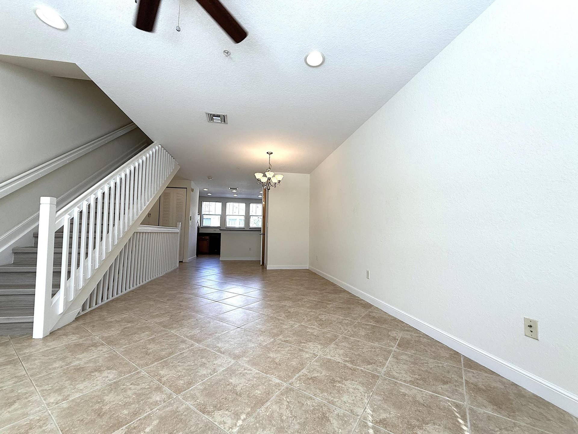 960 Millbrae Court, #4, West Palm Beach, FL 33401 living room