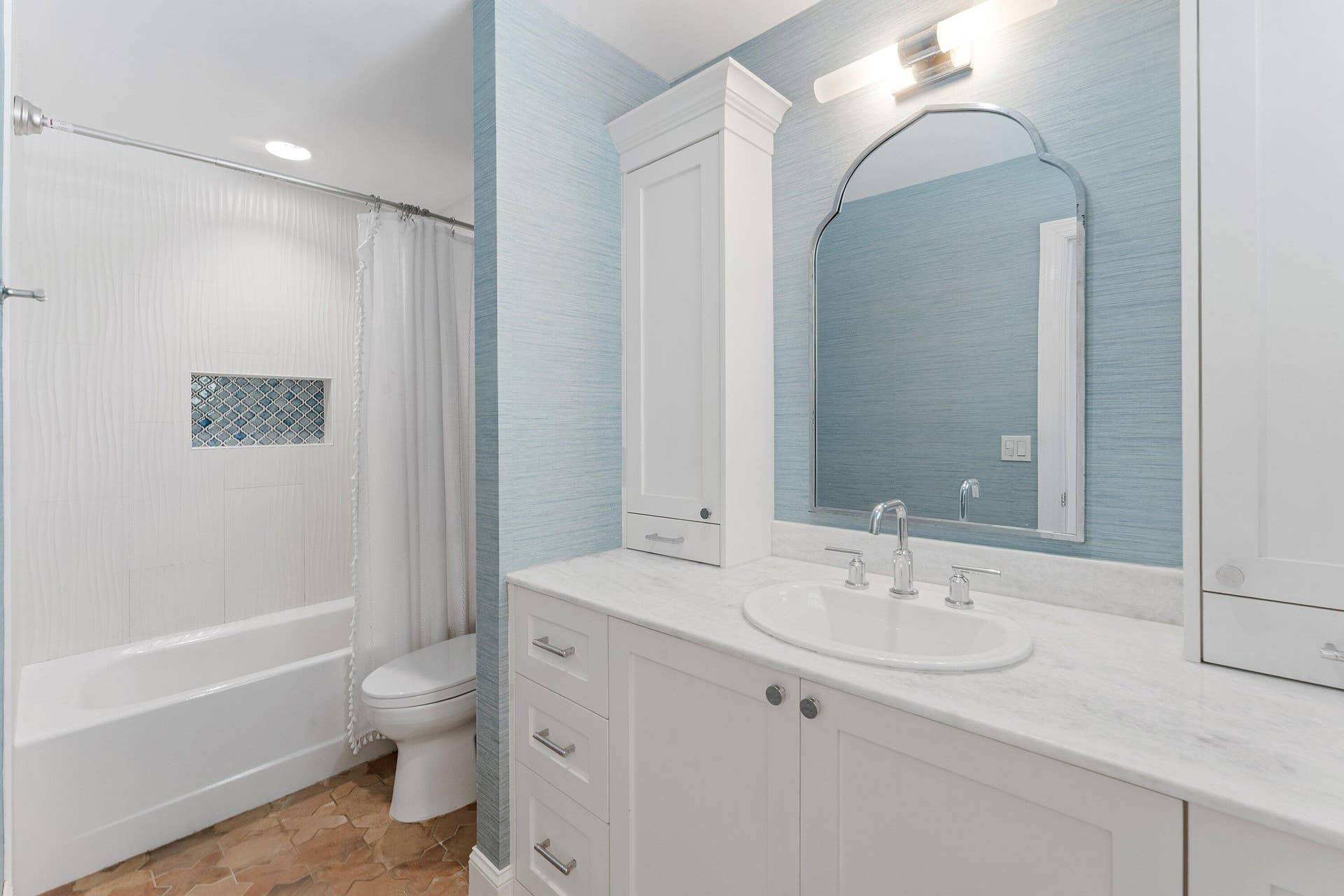 817 Anchorage Drive, North Palm Beach, FL 33408 Third Bathroom