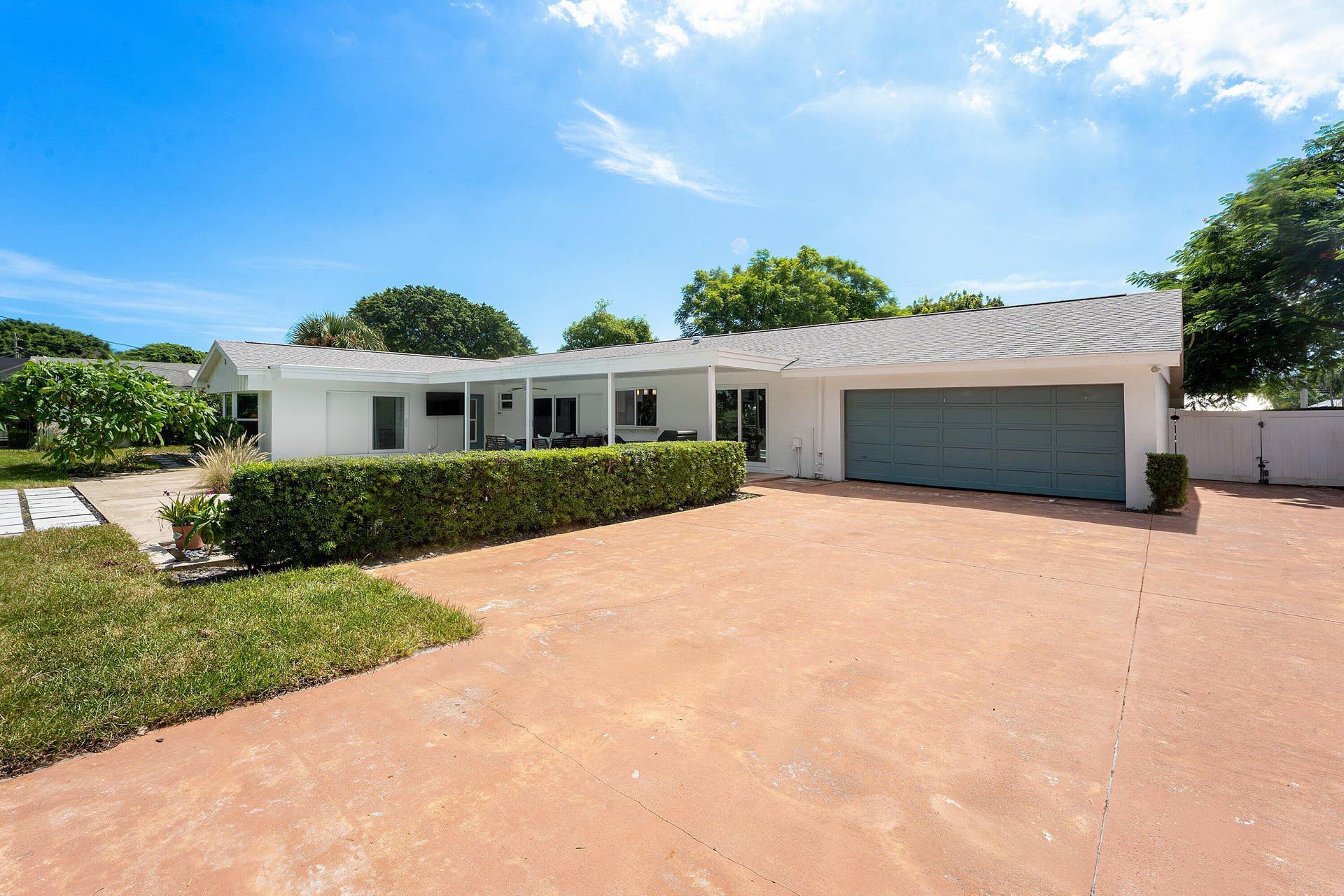 817 Anchorage Drive, North Palm Beach, FL 33408 Exterior Rear 2