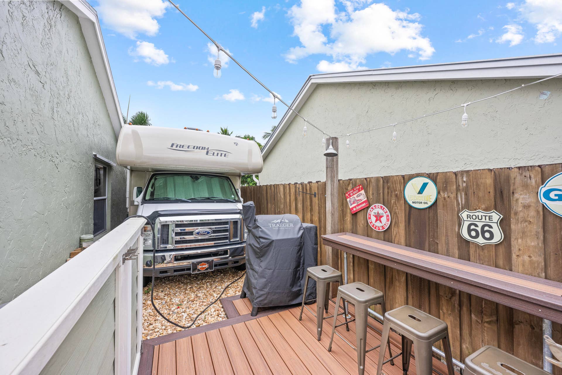 128 BANYAN Circle, Jupiter, FL 33458 _JJL7572