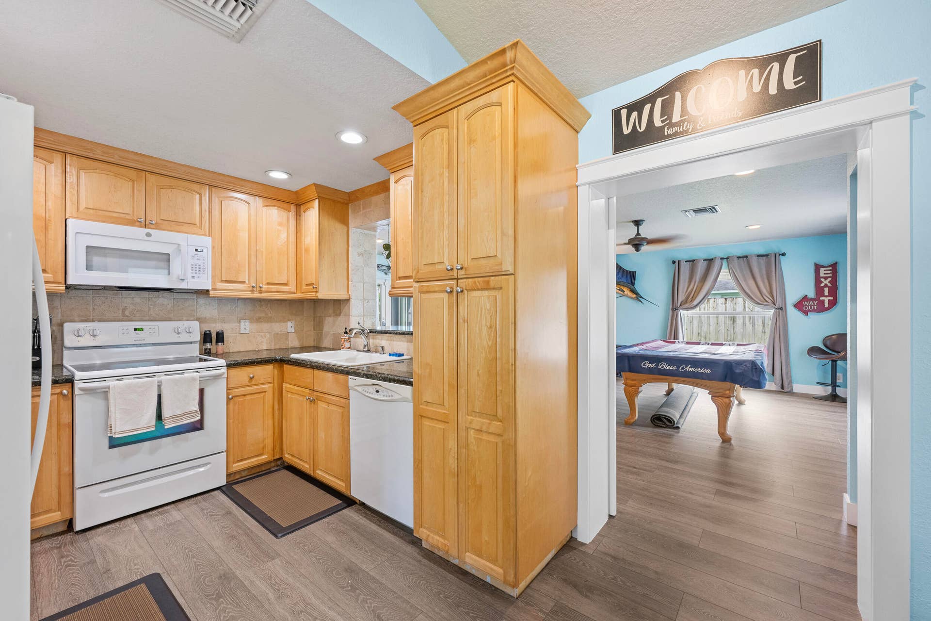 128 BANYAN Circle, Jupiter, FL 33458 _JJL7453