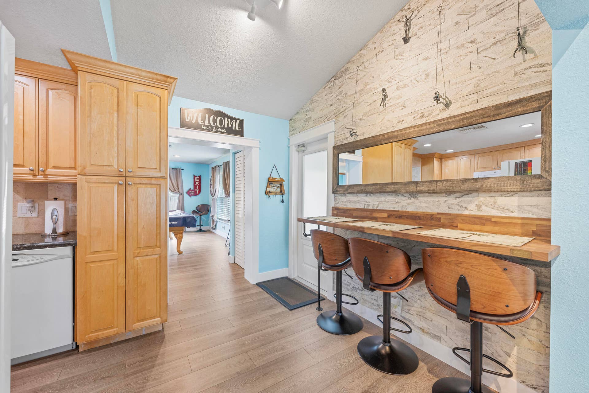 128 BANYAN Circle, Jupiter, FL 33458 _JJL7447