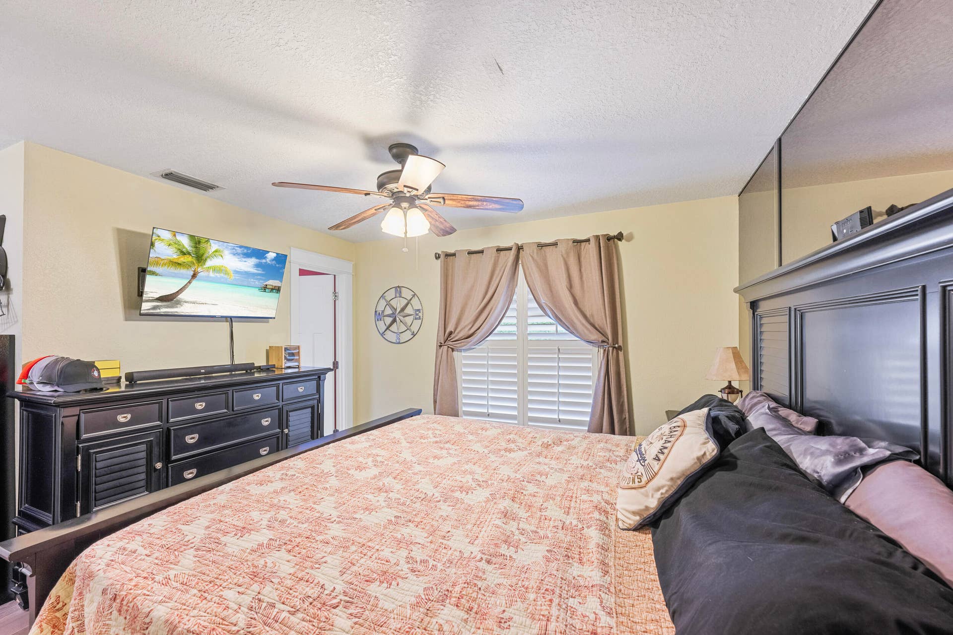 128 BANYAN Circle, Jupiter, FL 33458 _JJL7538