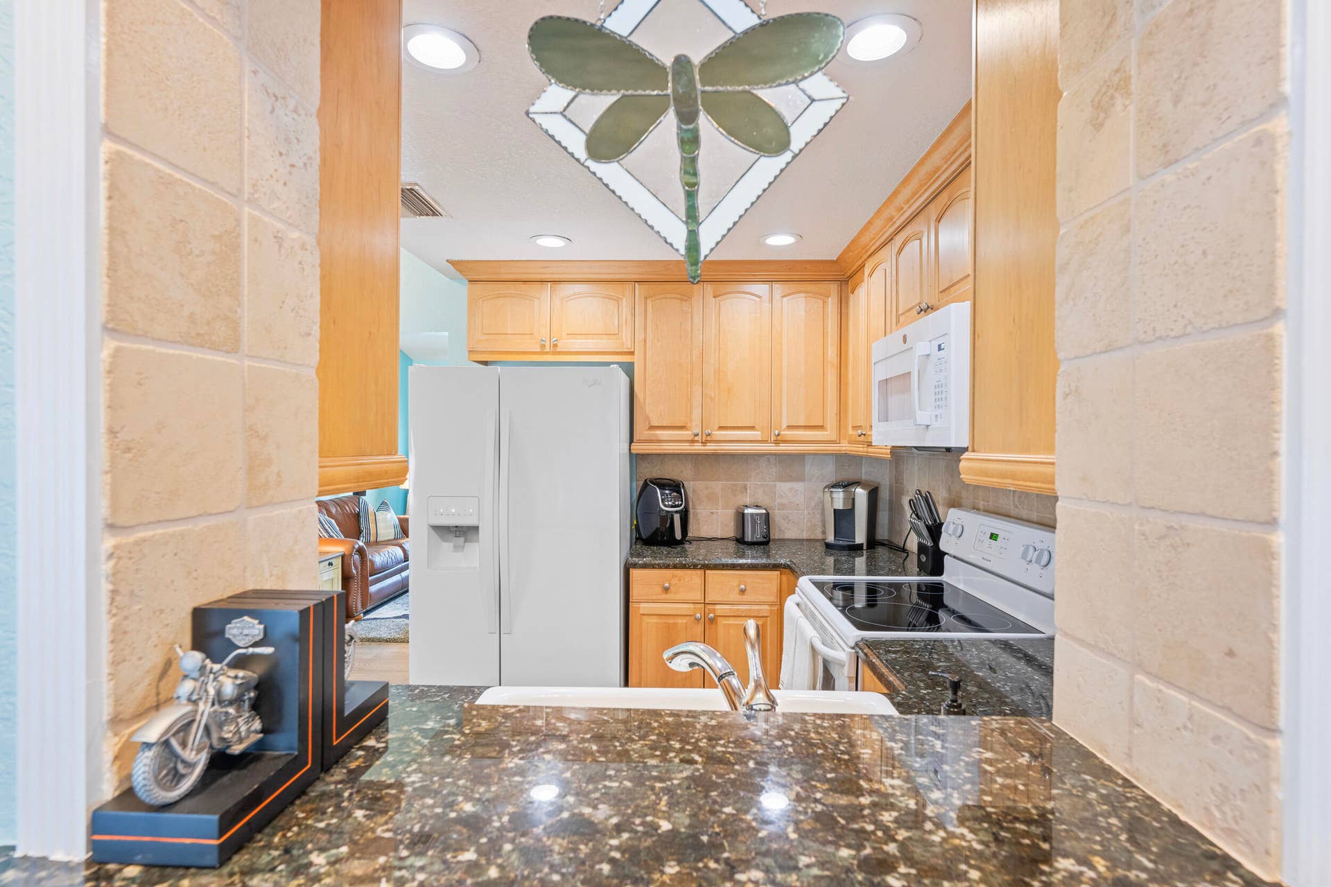 128 BANYAN Circle, Jupiter, FL 33458 _JJL7507