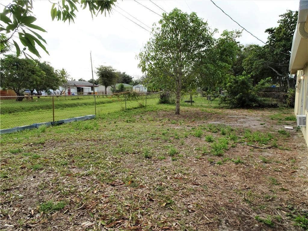 2230 AVENUE H W, Riviera Beach, FL 33404 GetMedia (23)