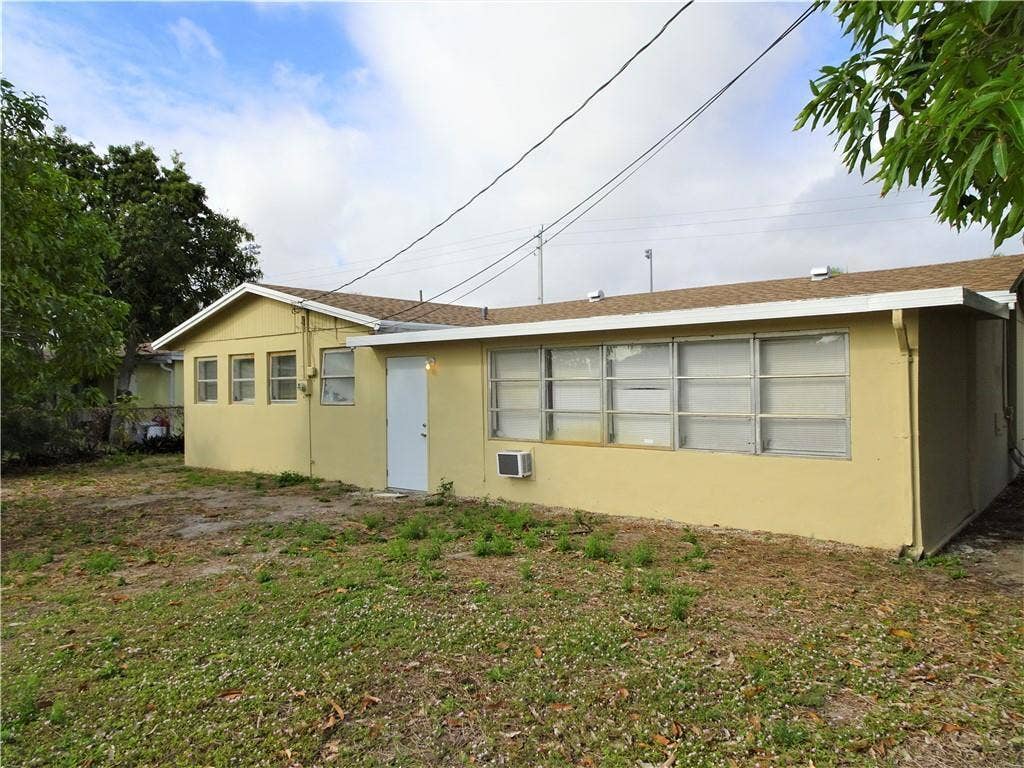 2230 AVENUE H W, Riviera Beach, FL 33404 GetMedia (24)
