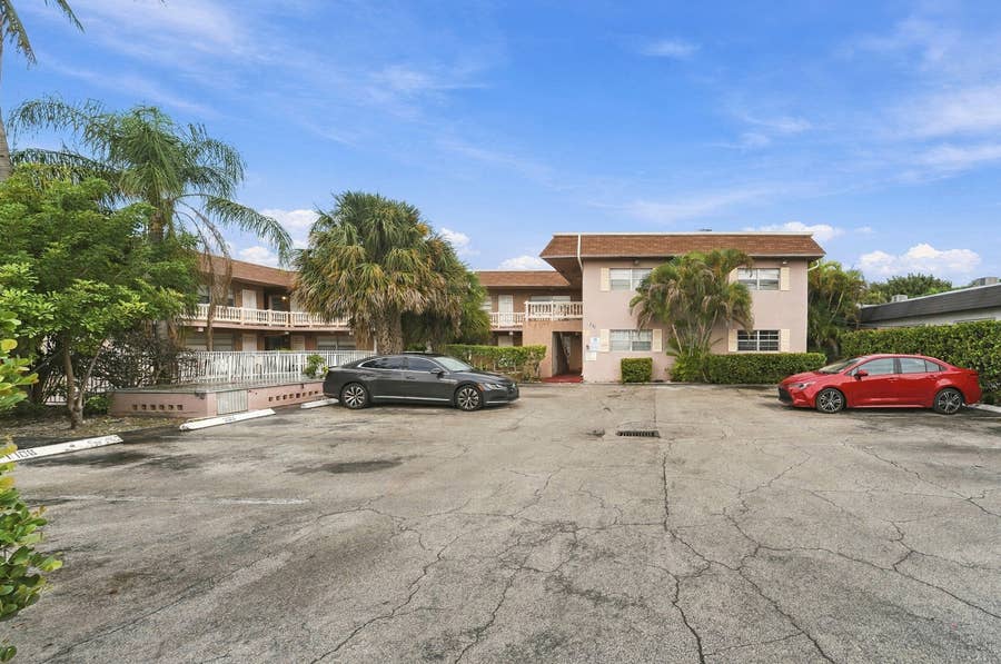 Property photo for 241 SE 9TH Avenue, #101, Pompano Beach, FL